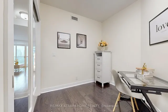 Additional property image - 80 Absolute Ave Unit 1808