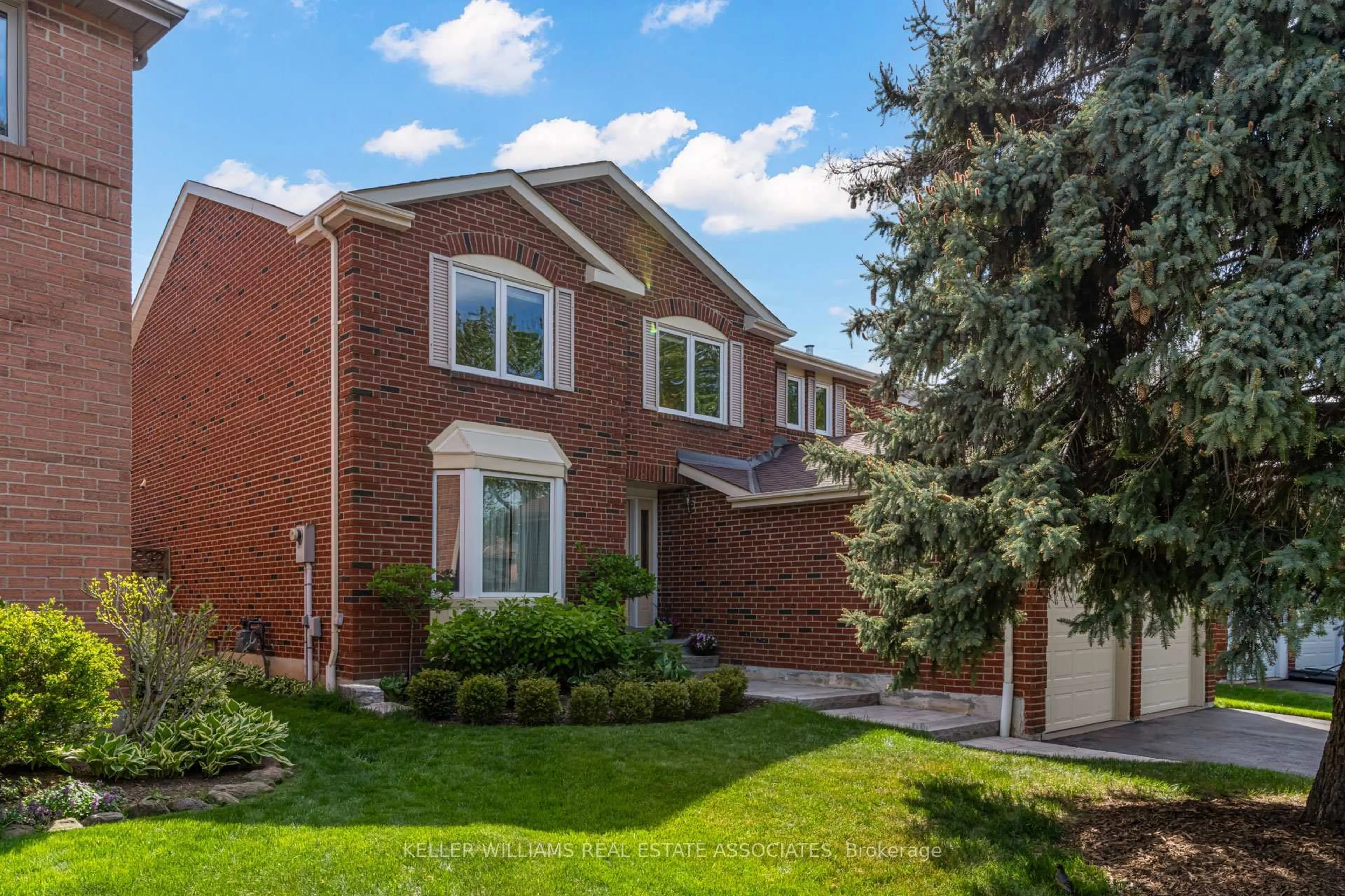 Home with brick exterior material, street for 4108 Farnsworth Cres, Mississauga Ontario L5L 3Z2