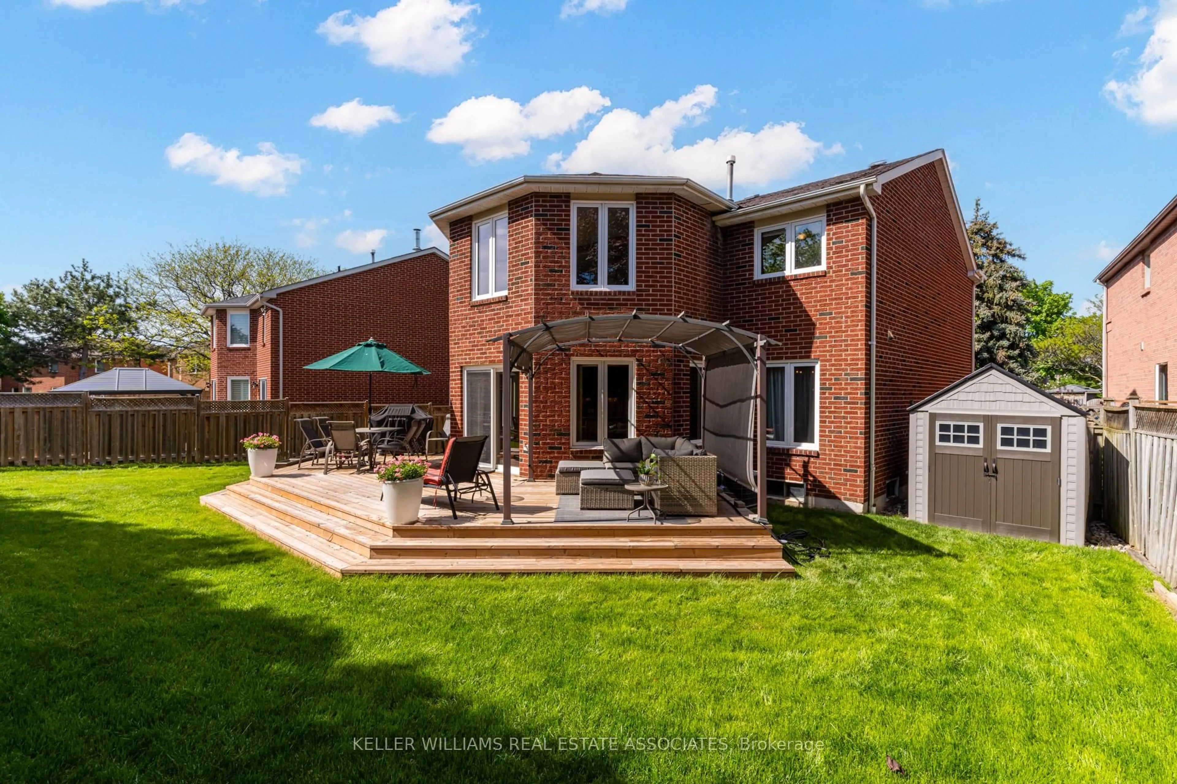 Home with brick exterior material, street for 4108 Farnsworth Cres, Mississauga Ontario L5L 3Z2