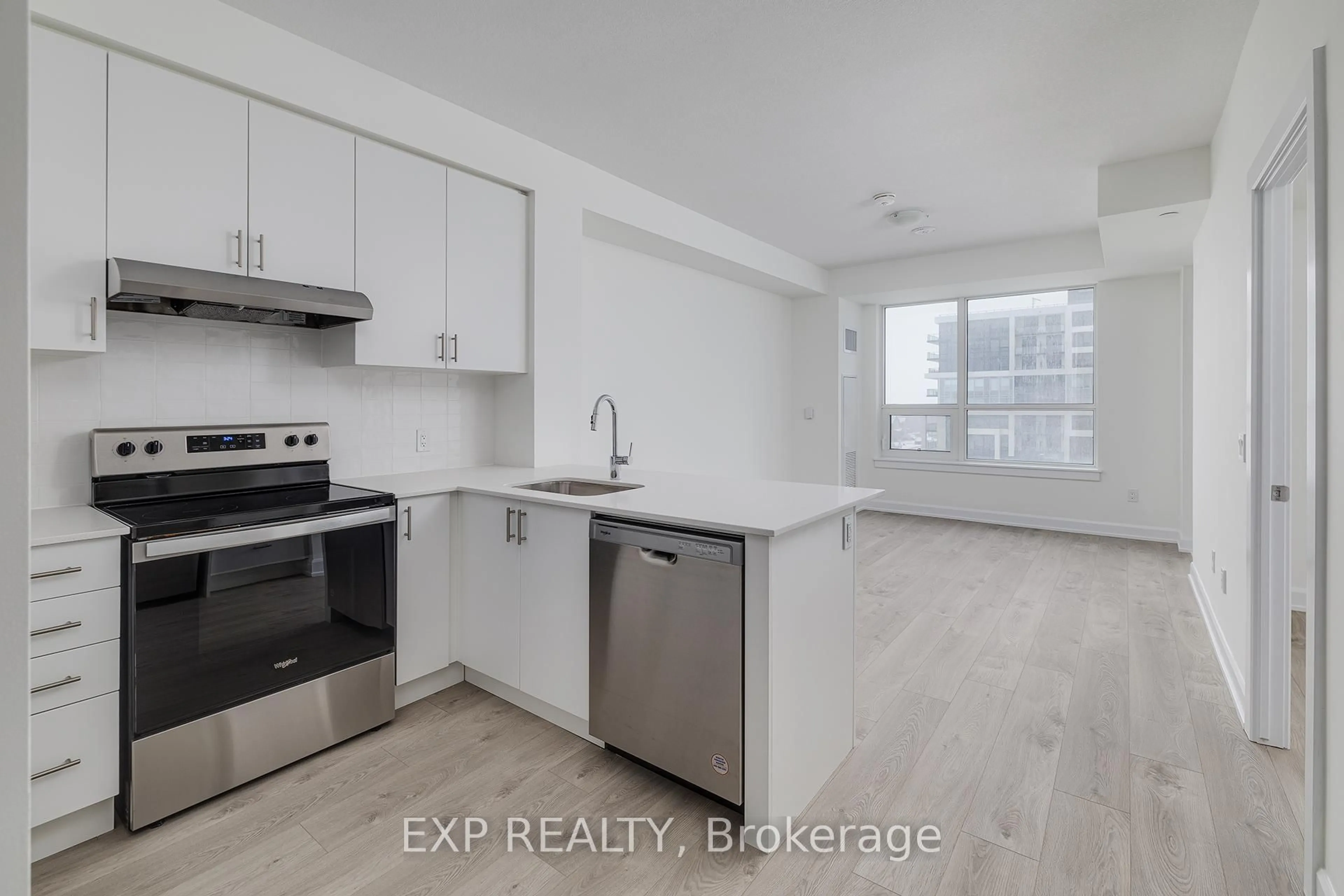 Standard kitchen, unknown for 3220 William Coltson Ave #426, Oakville Ontario L6H 7W6