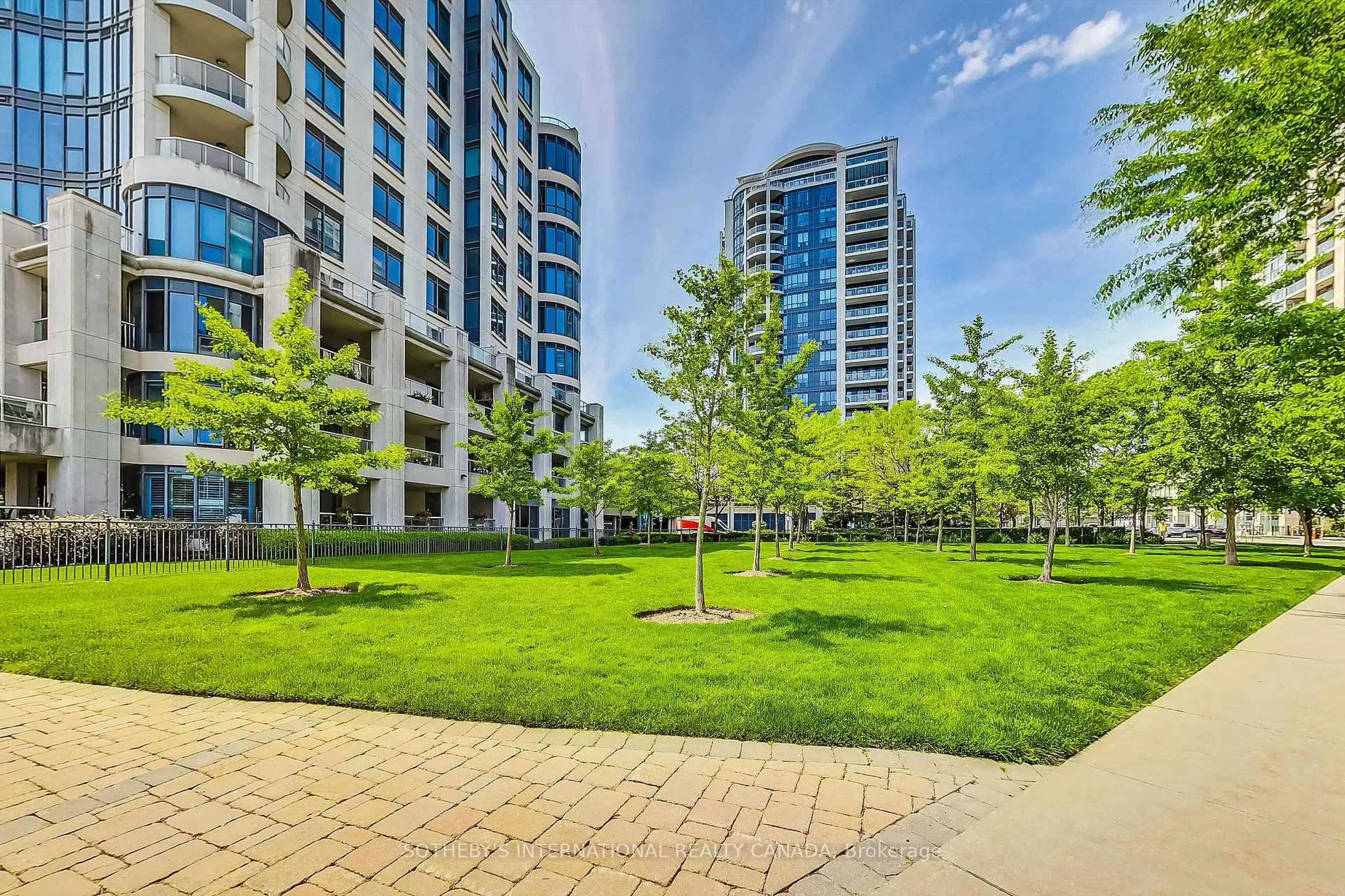 Patio, unknown for 2095 Lake Shore Blvd #220, Toronto Ontario M8V 4G4