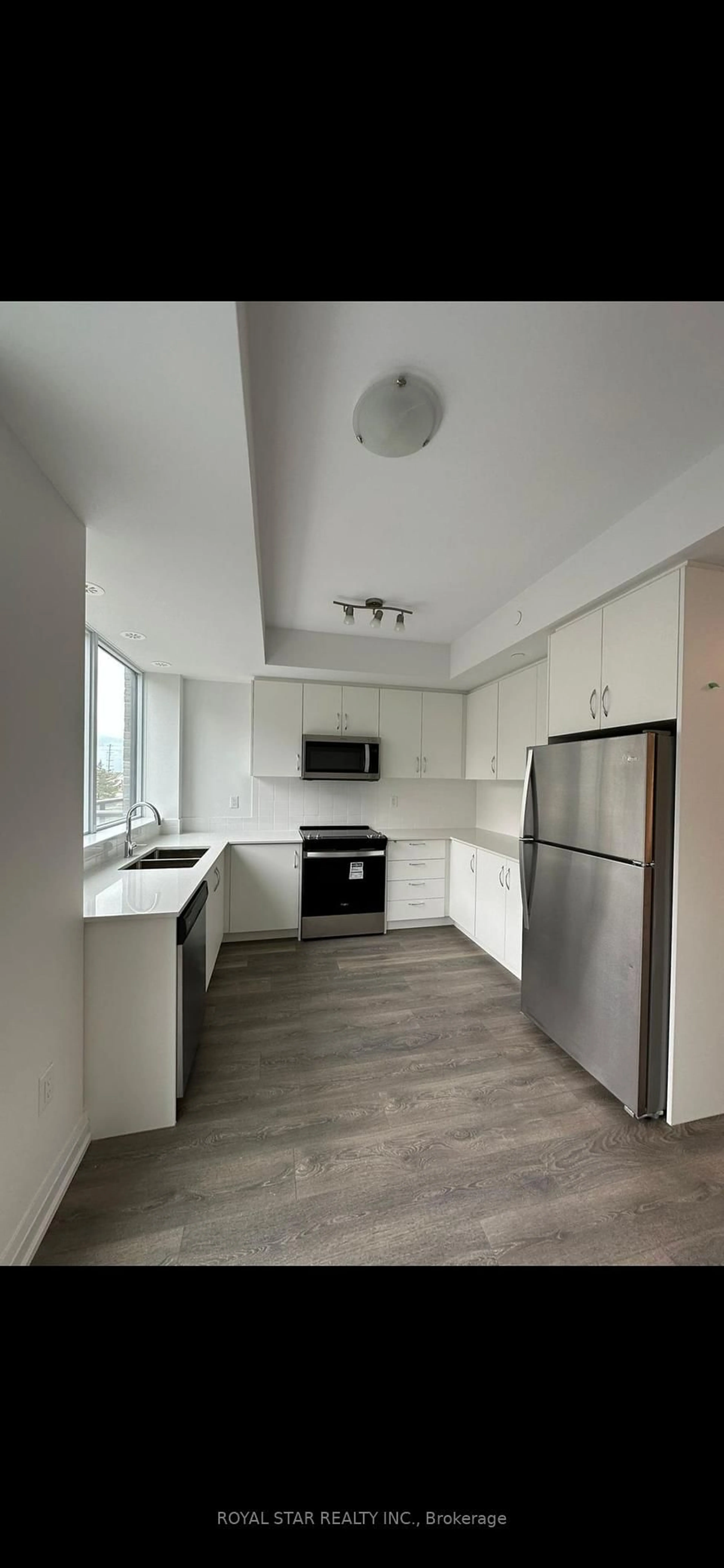 Standard kitchen, unknown for 95 Attmar Dr #313, Brampton Ontario L6P 0Y6