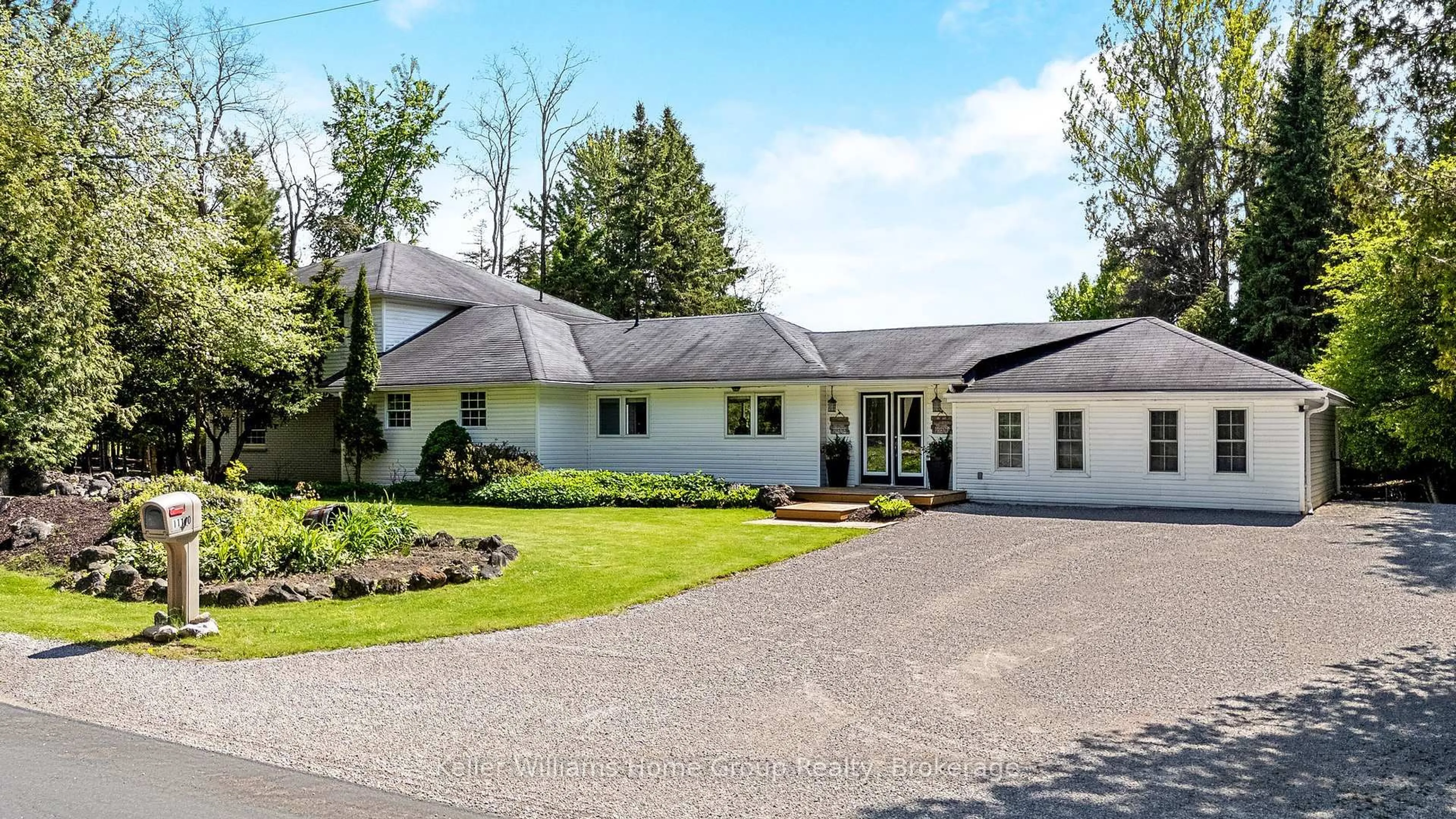A pic from outside/outdoor area/front of a property/back of a property/a pic from drone, street for 11170 Fifth Line, Milton Ontario N0B 2K0