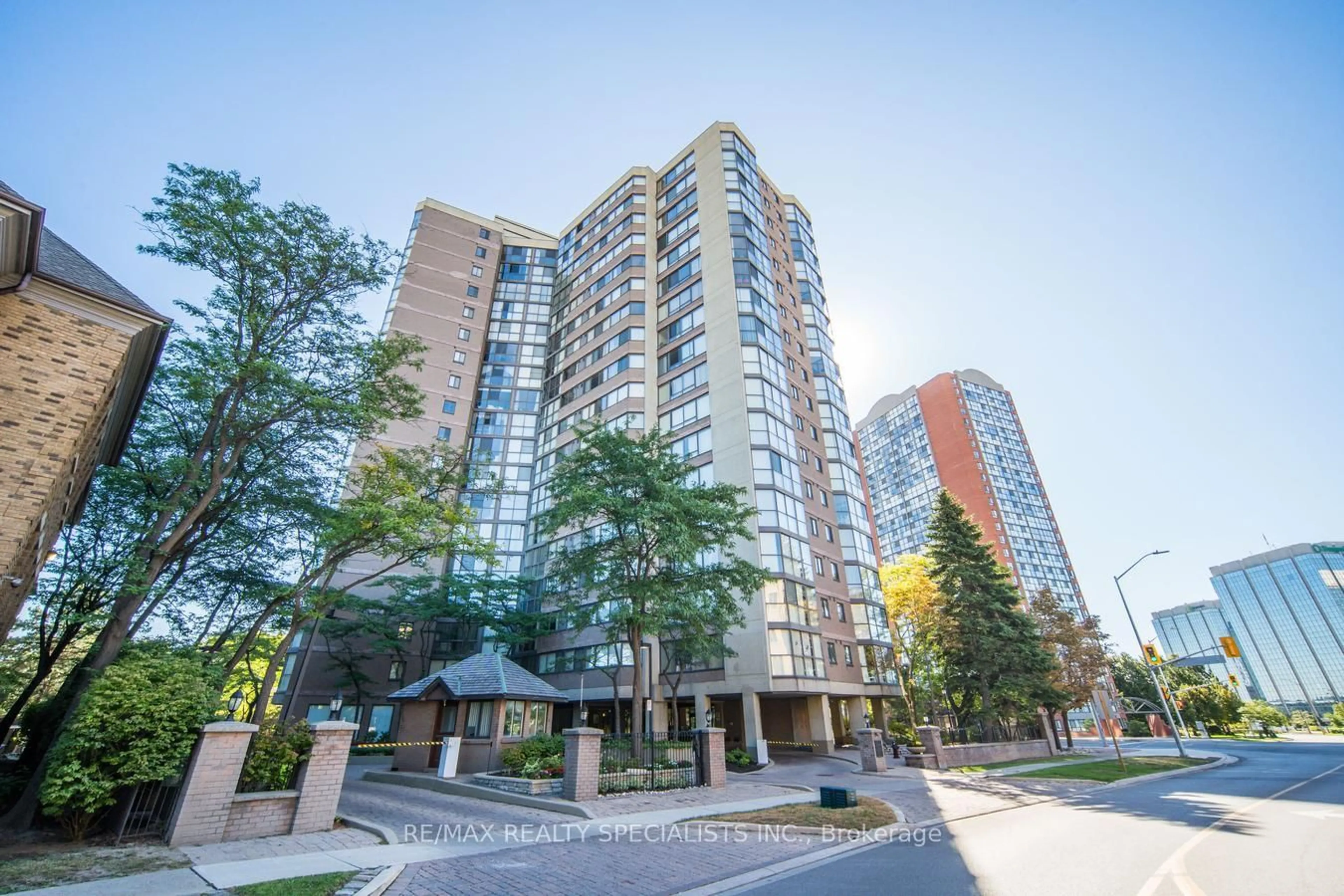Unknown for 4235 Sherwoodtowne Blvd #709, Mississauga Ontario L4Z 1W3