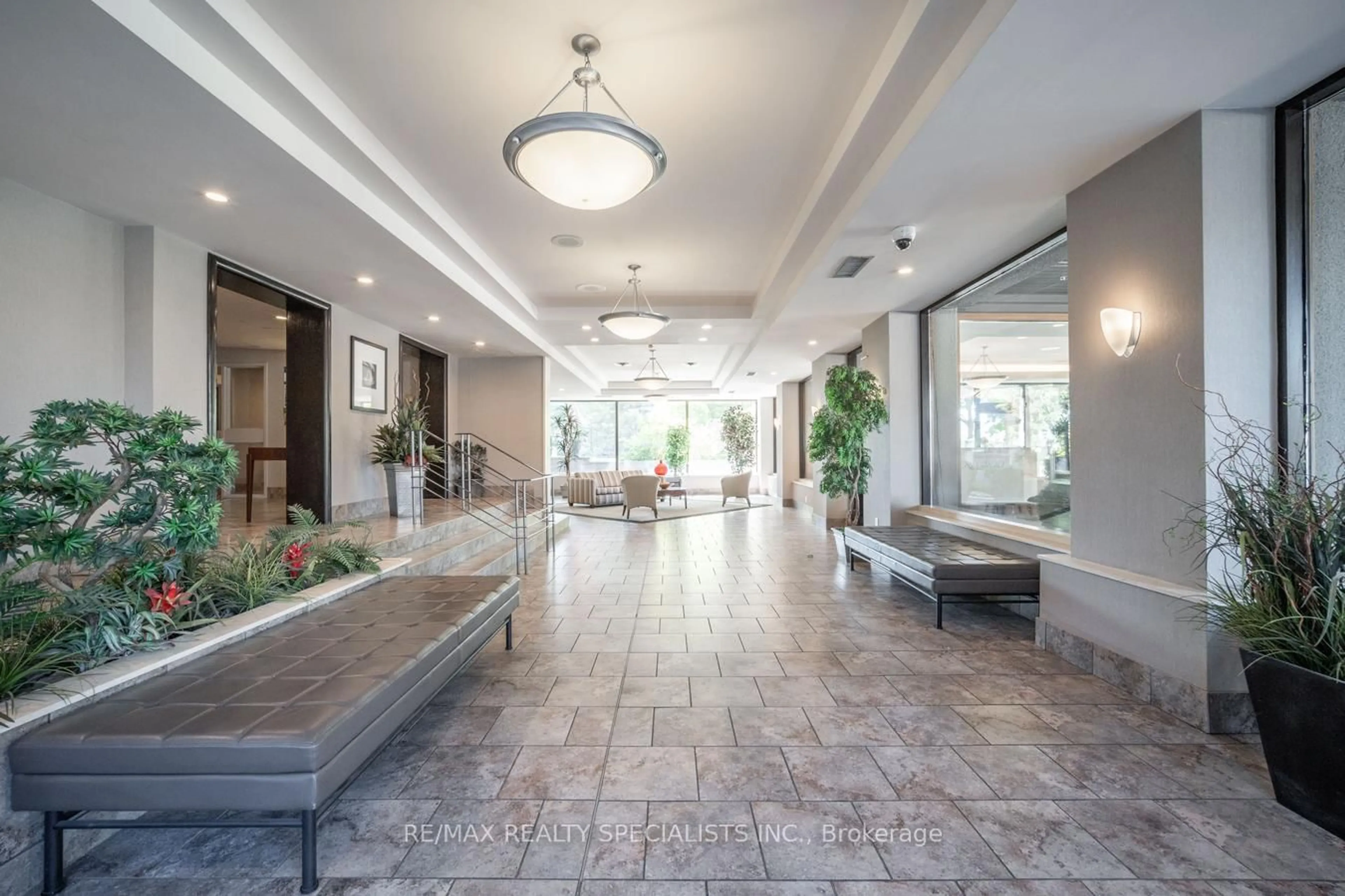 Lobby for 4235 Sherwoodtowne Blvd #709, Mississauga Ontario L4Z 1W3