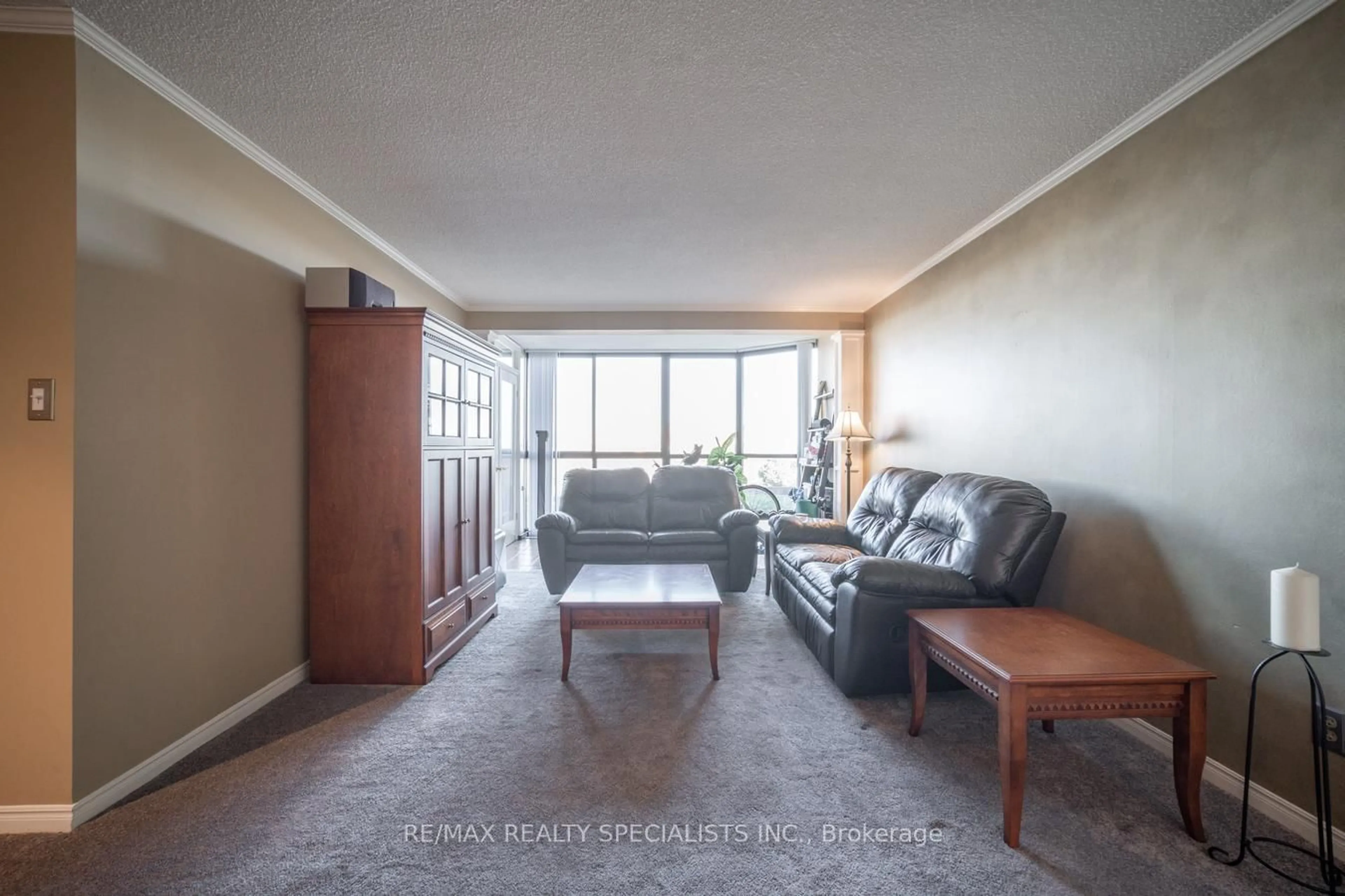 Living room with furniture, unknown for 4235 Sherwoodtowne Blvd #709, Mississauga Ontario L4Z 1W3