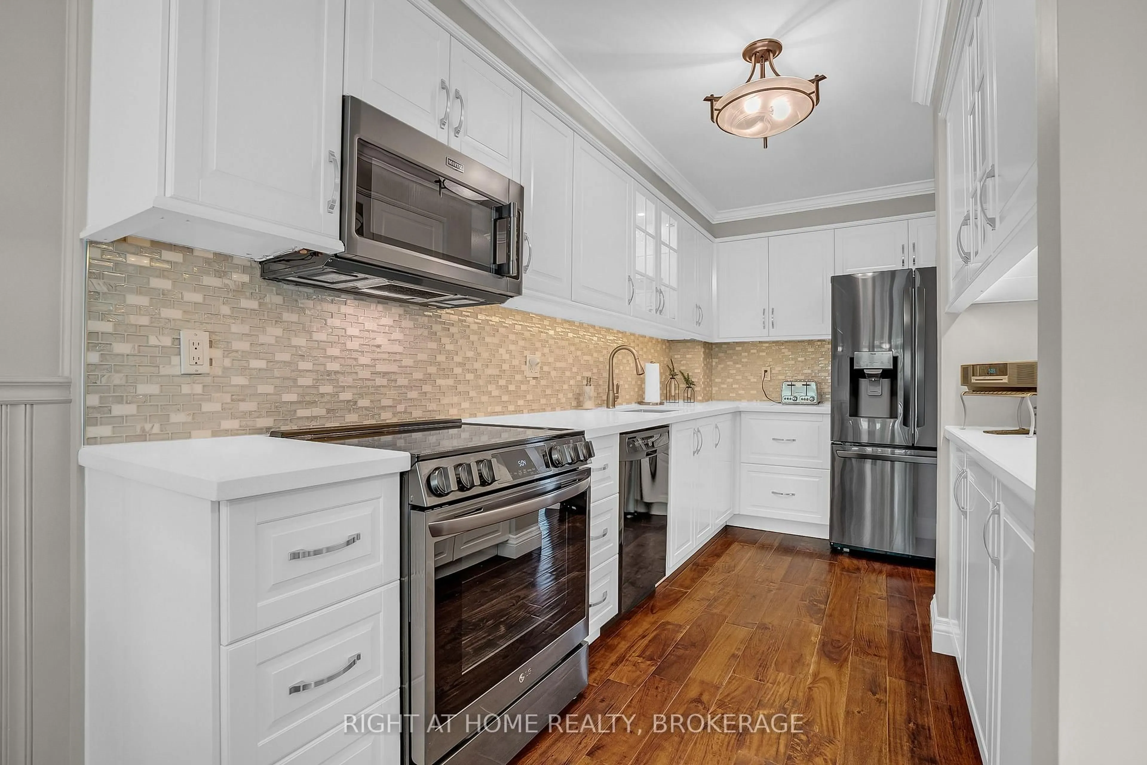 Unknown for 3420 South Millway N/A #16, Mississauga Ontario L5L 3V4
