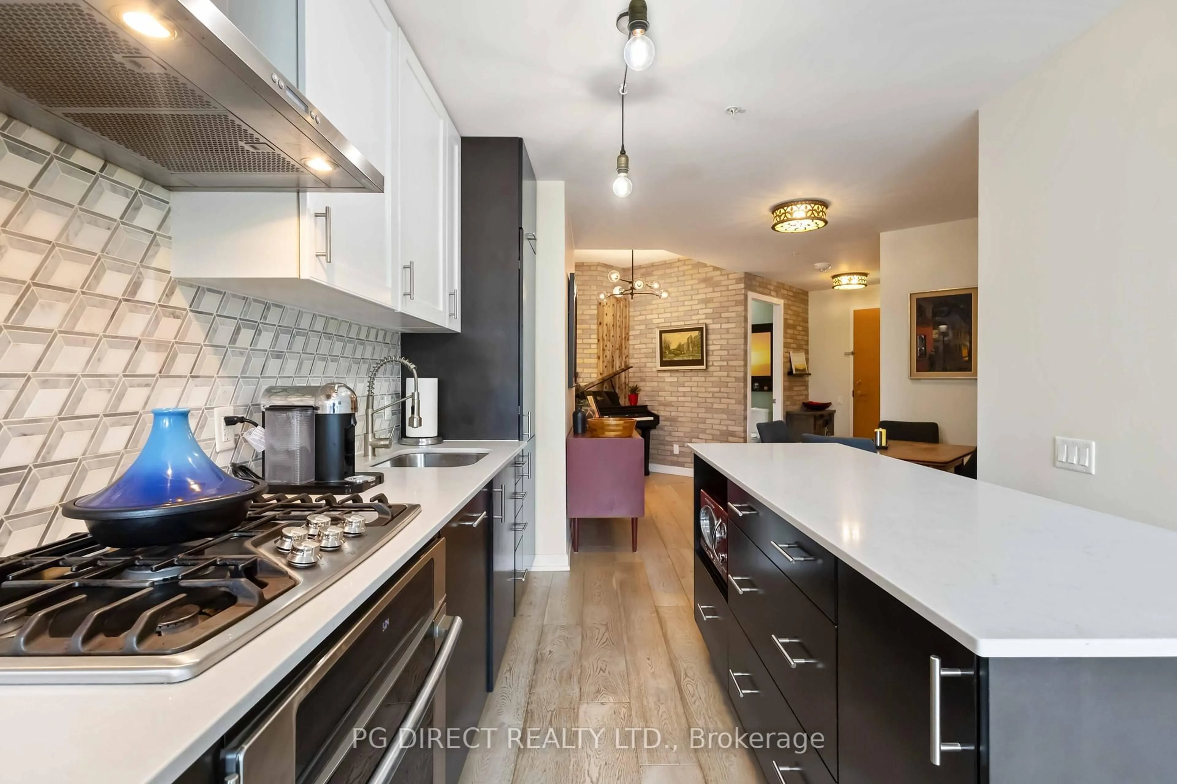Contemporary kitchen, ceramic/tile floor for 38 Howard Park Ave #622, Toronto Ontario M6R 0A7