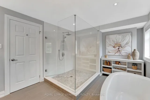 Additional property image - 144 Macdonald Cres
