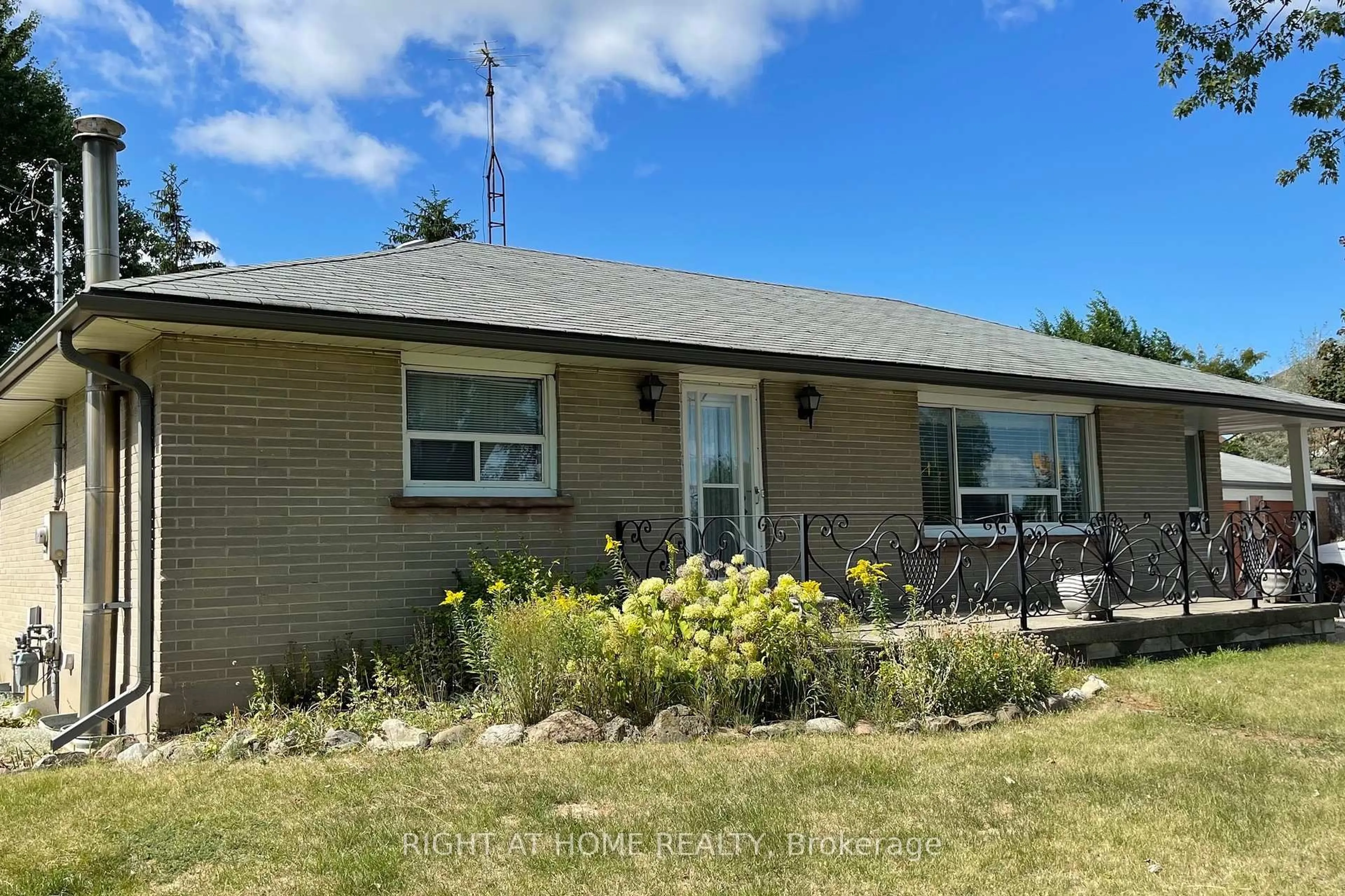 Unknown for 12164 Hurontario St, Brampton Ontario L7A 1E6