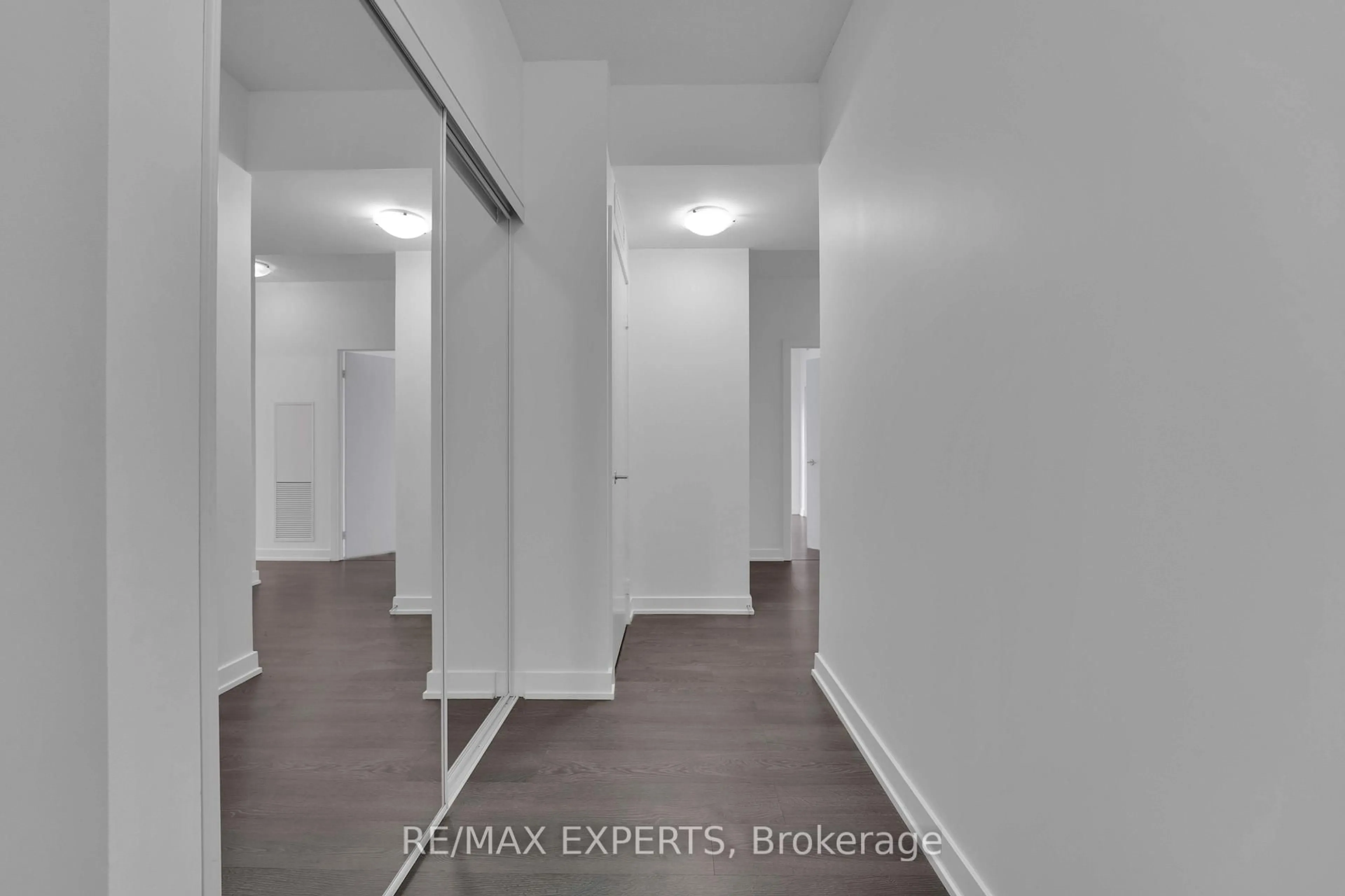 A pic of a room for 251 Manitoba St #1504, Toronto Ontario M8Y 0C7