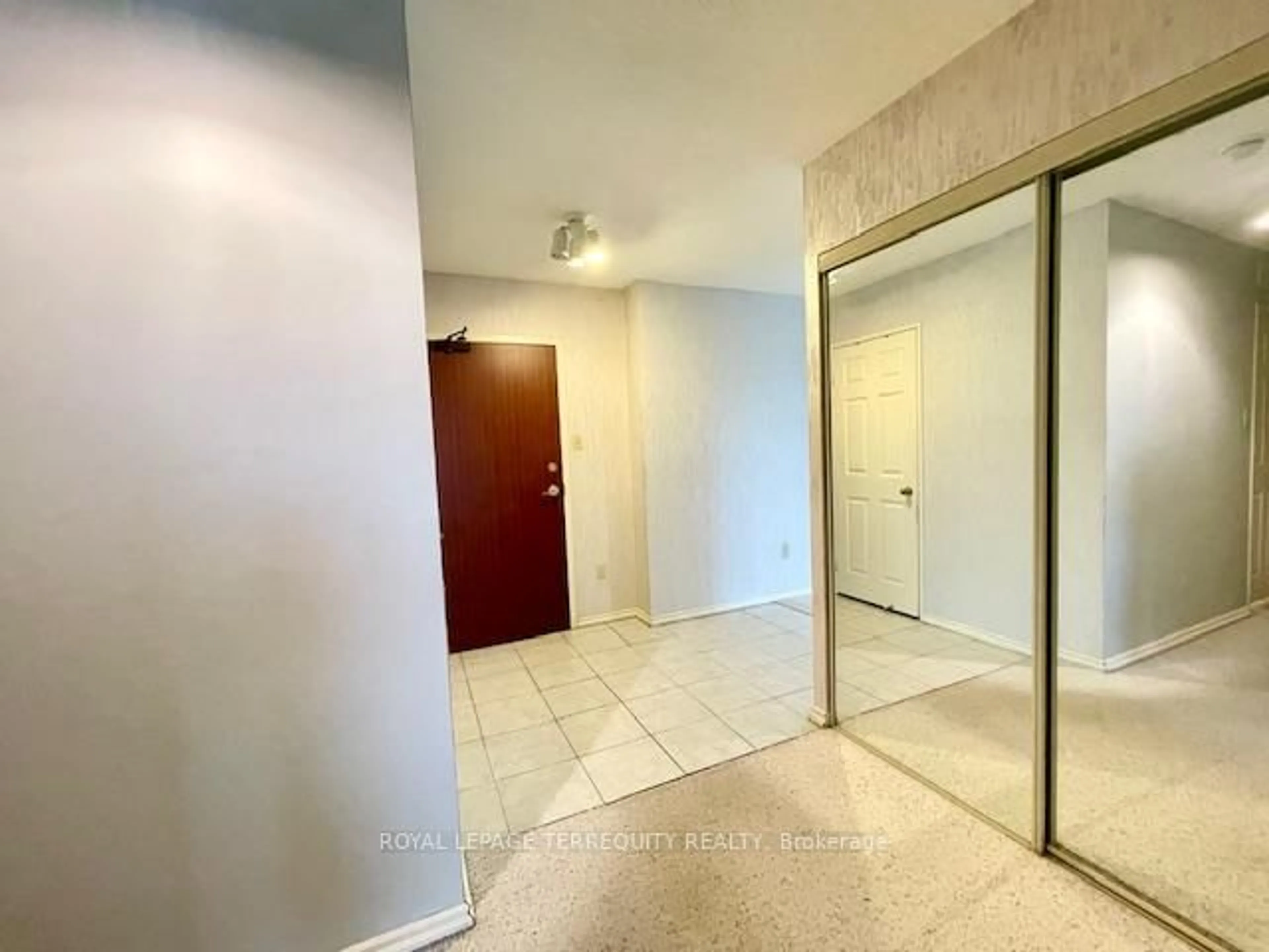 A pic of a room for 100 County Court Blvd #309, Brampton Ontario L6W 3X1