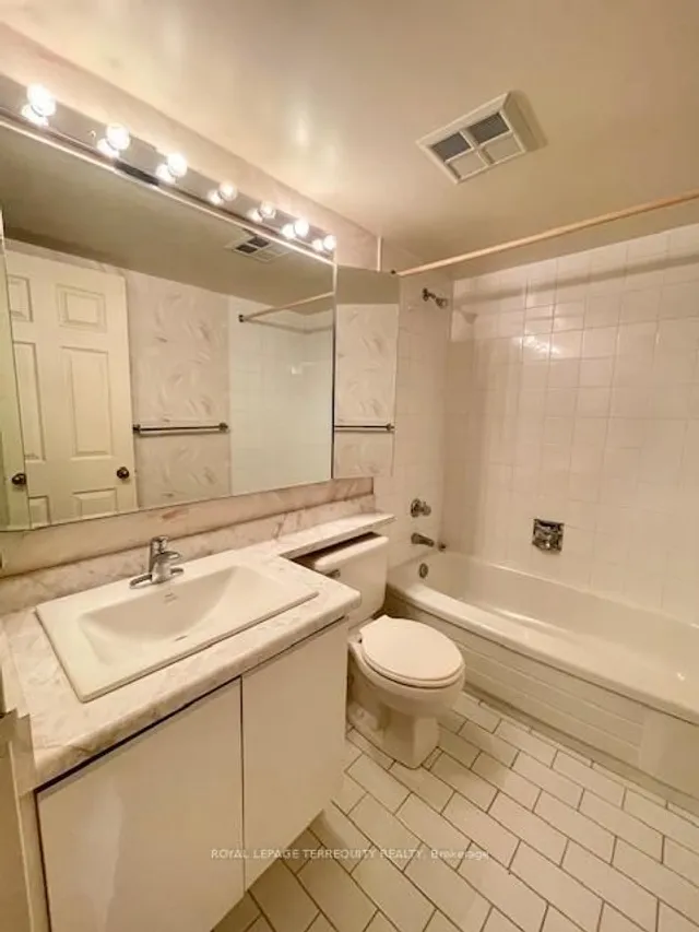 Additional property image - 100 County Court Blvd Unit 309