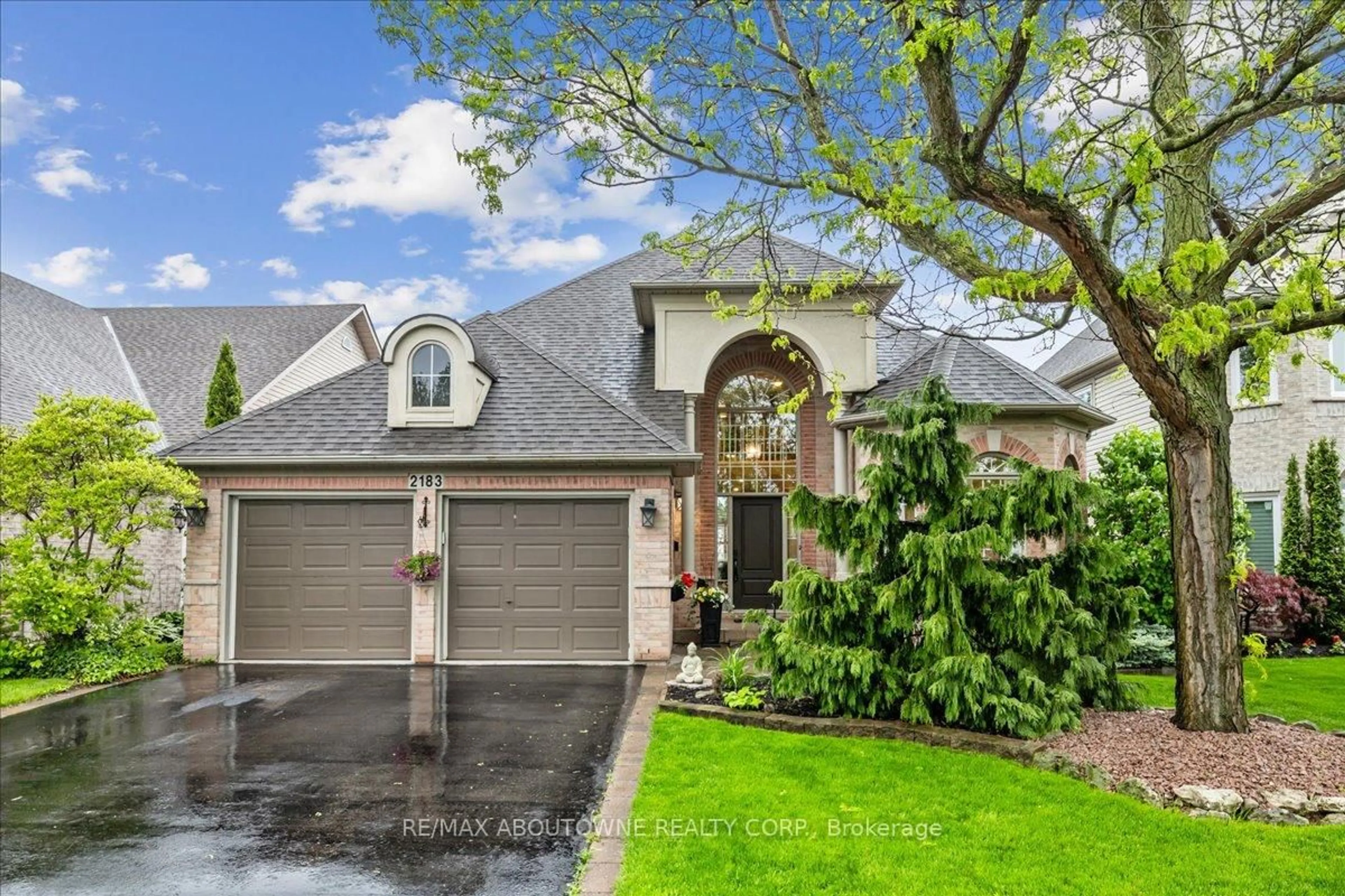 Unknown for 2183 Turnberry Dr, Burlington Ontario L7M 4P9