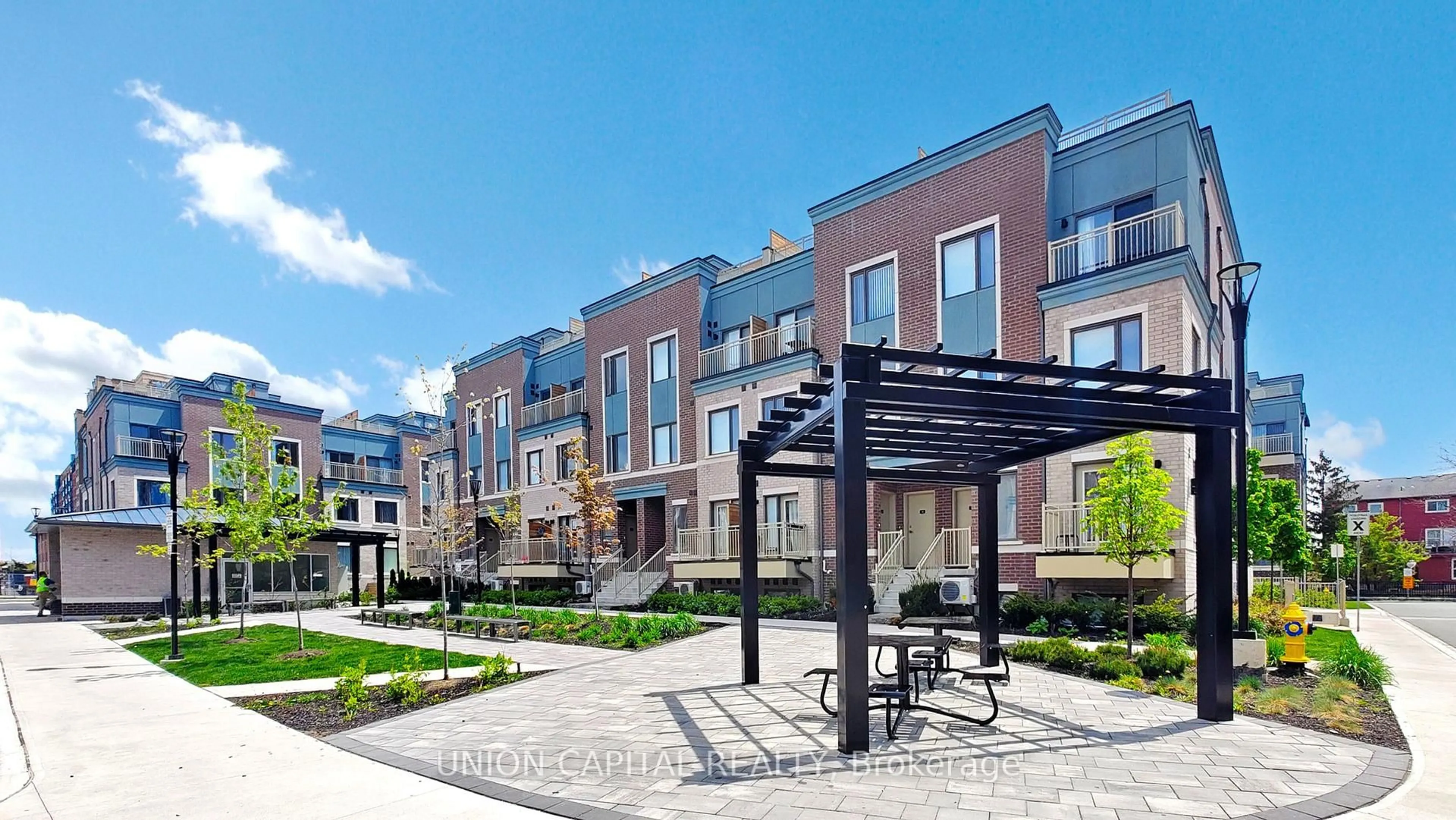 Patio, street for 15 William Jackson Way #23, Toronto Ontario M8V 0J8