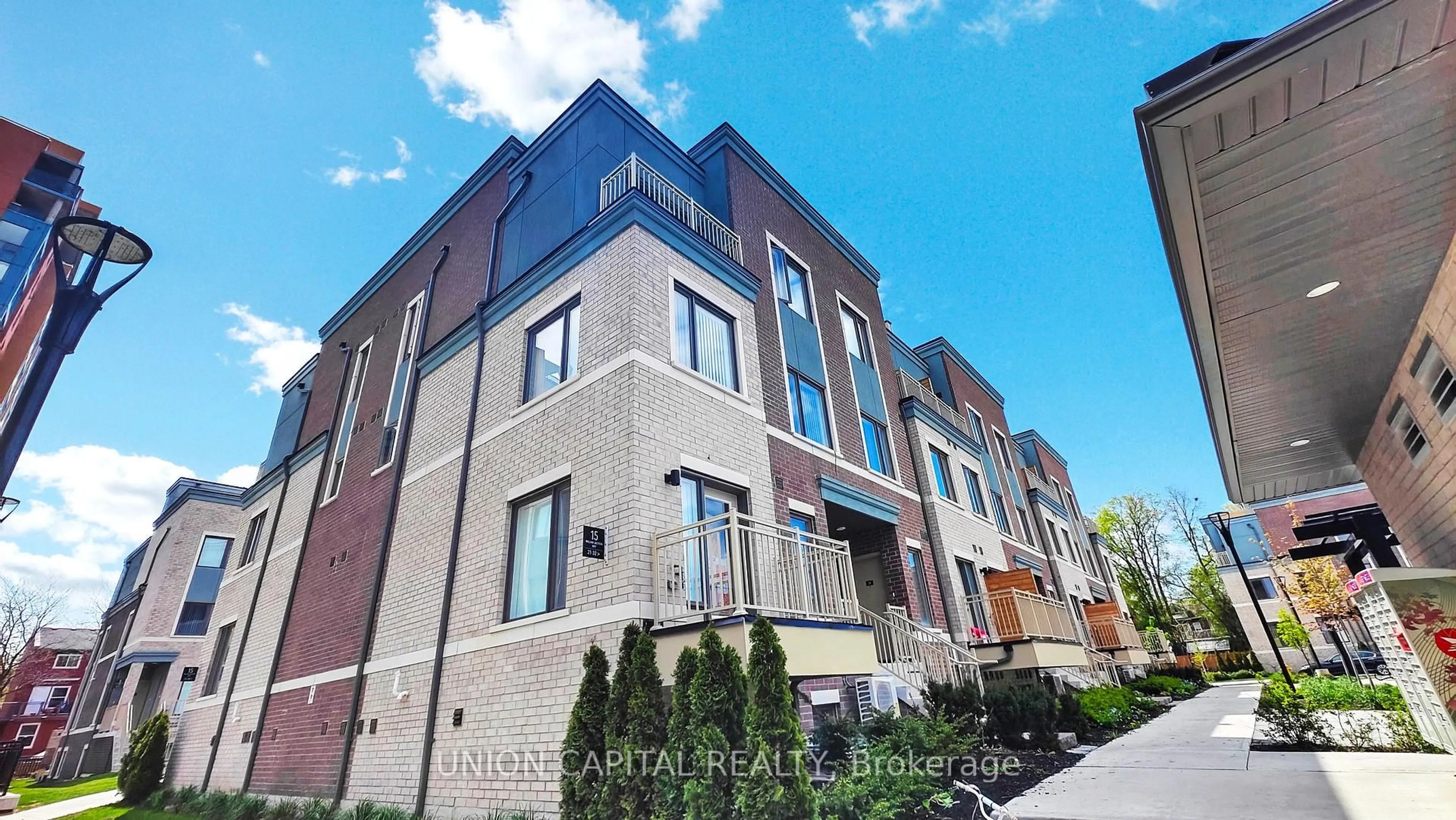Home with brick exterior material, building for 15 William Jackson Way #23, Toronto Ontario M8V 0J8