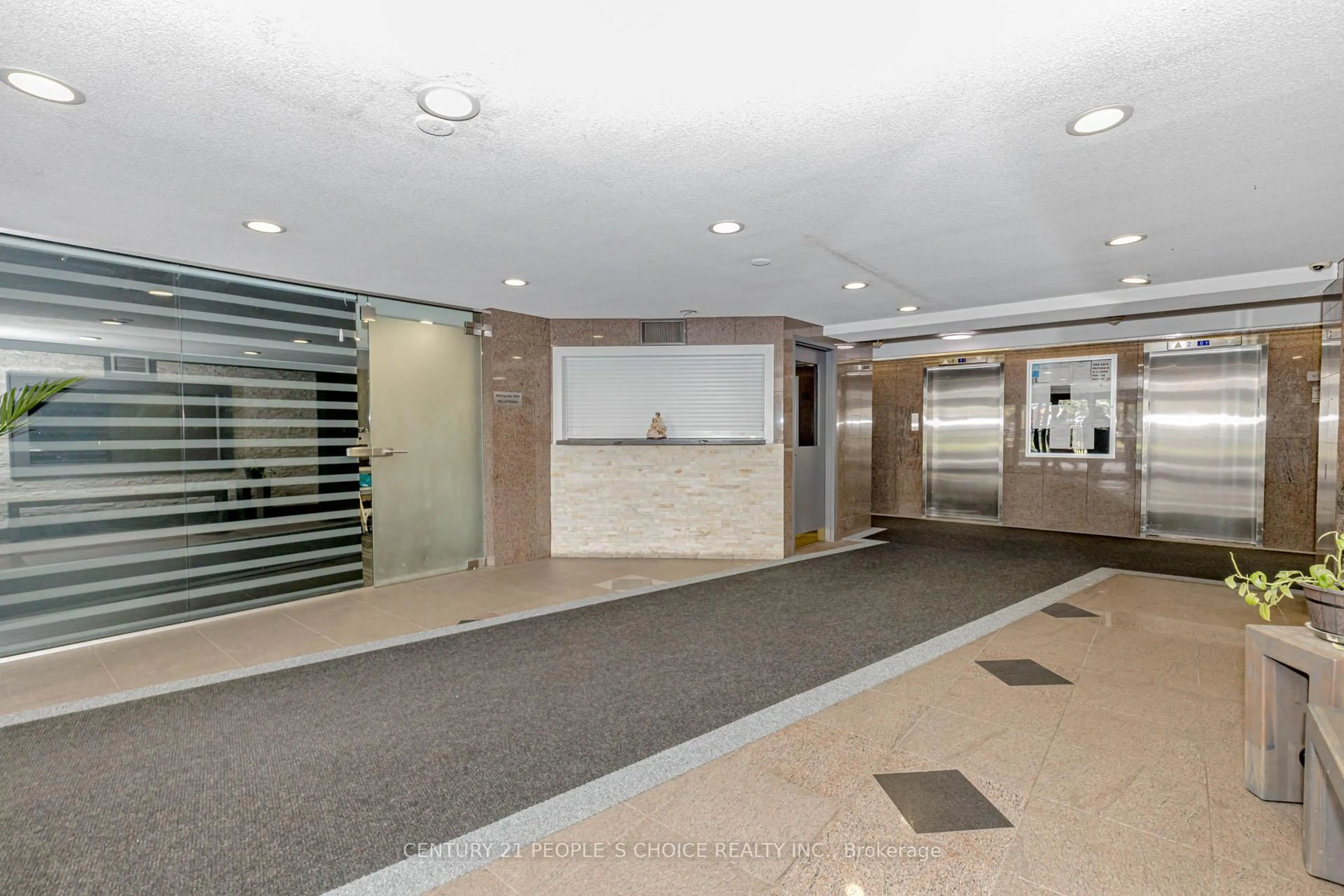 Indoor foyer for 4 Lisa St #404, Brampton Ontario L6T 4B6