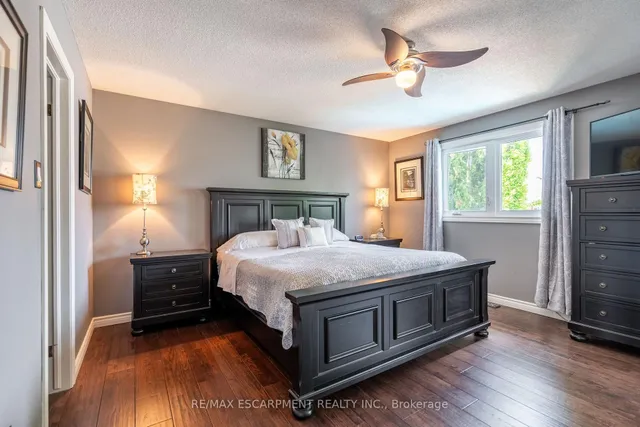 Additional property image - 2431 Baxter Cres