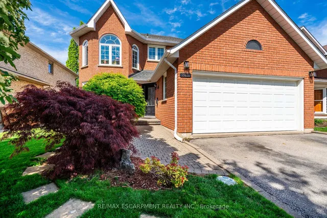 Additional property image - 2431 Baxter Cres