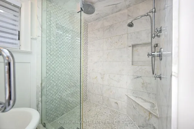 Additional property image - 444 DRUMMOND Rd