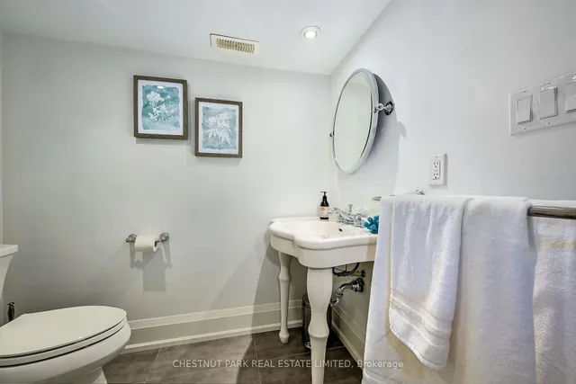 Additional property image - 444 DRUMMOND Rd