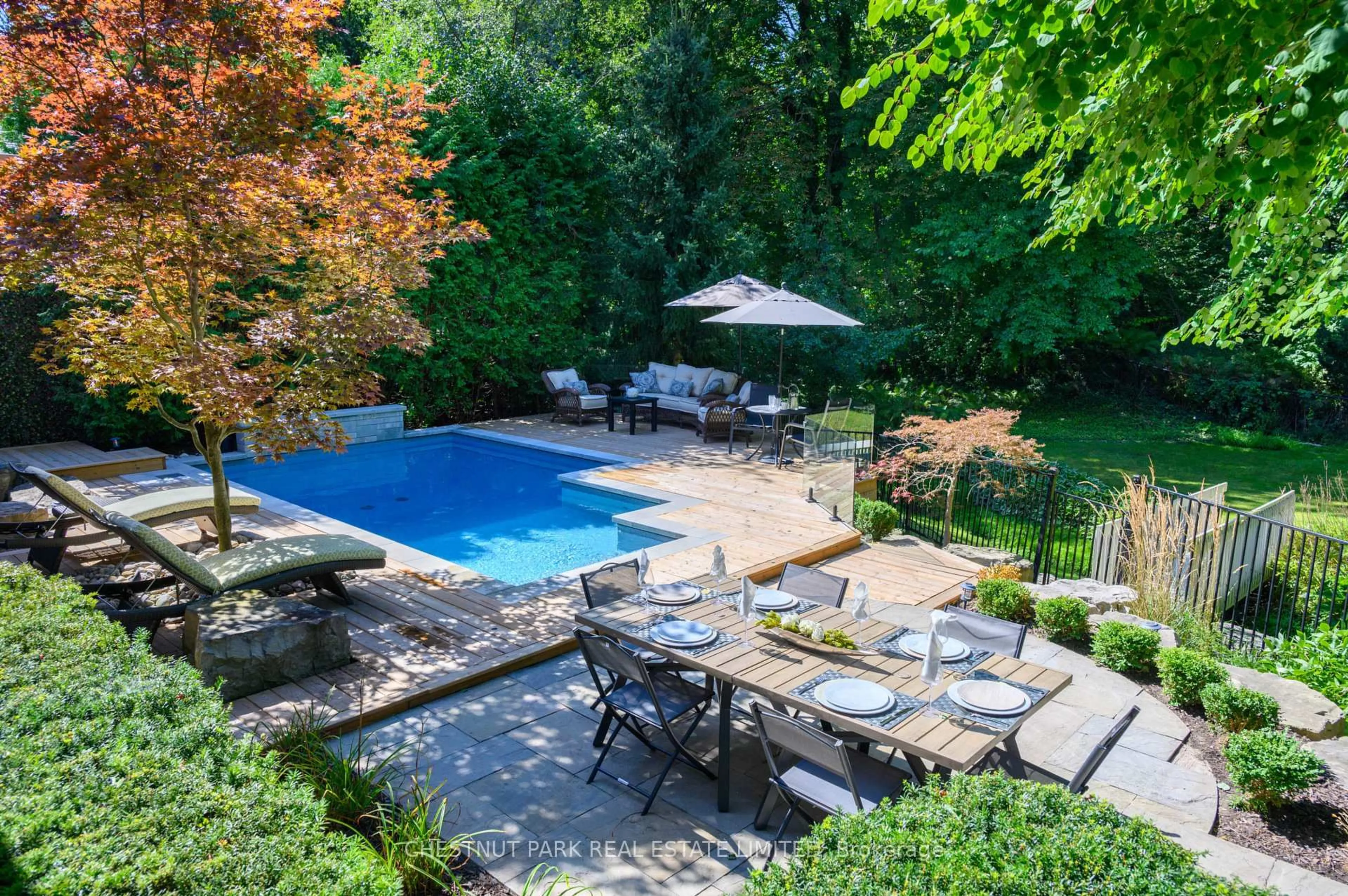 Patio, unknown for 444 DRUMMOND Rd, Oakville Ontario L6J 4L4