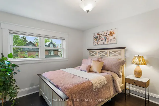 Additional property image - 542 Runnymede Rd