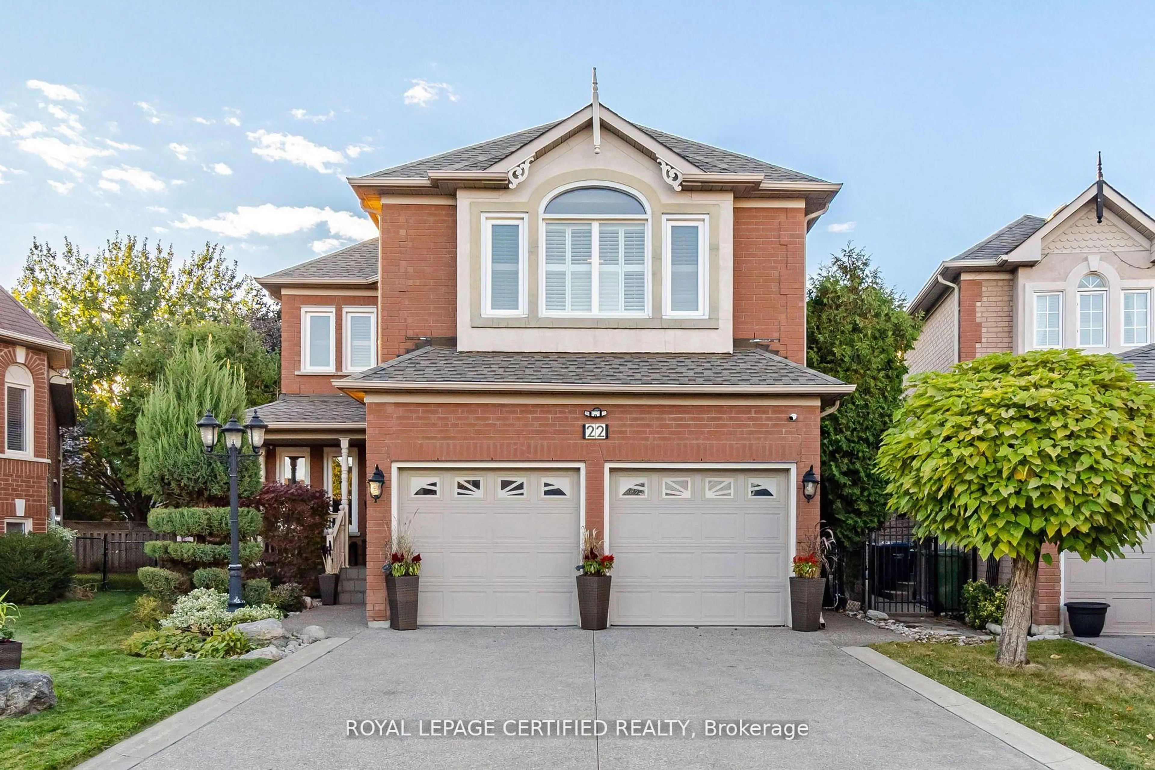Home with brick exterior material, street for 22 Bradwick Crt, Caledon Ontario L7C 1B6