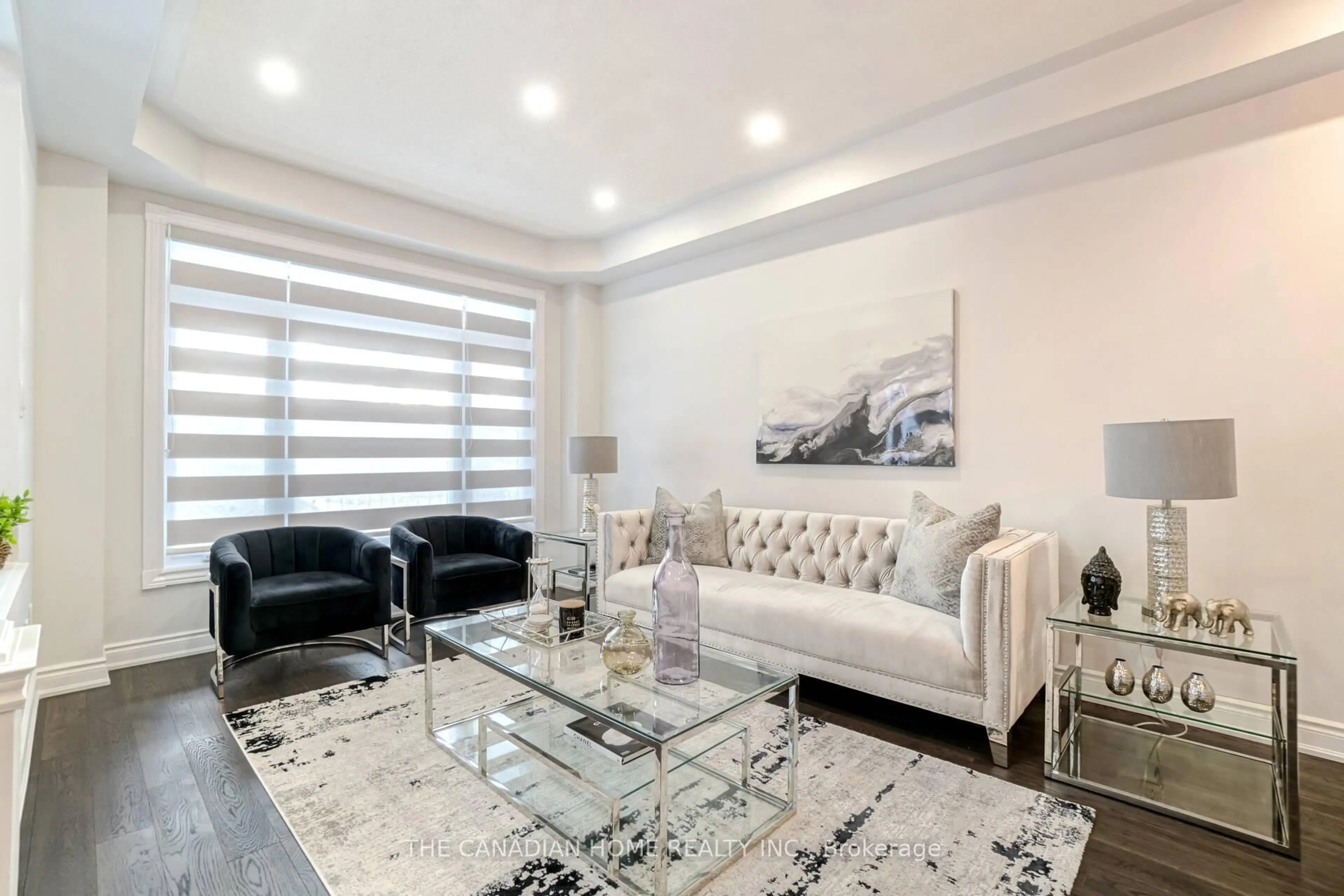 Living room with furniture, unknown for 379 Burloak Dr, Oakville Ontario L6L 6W8