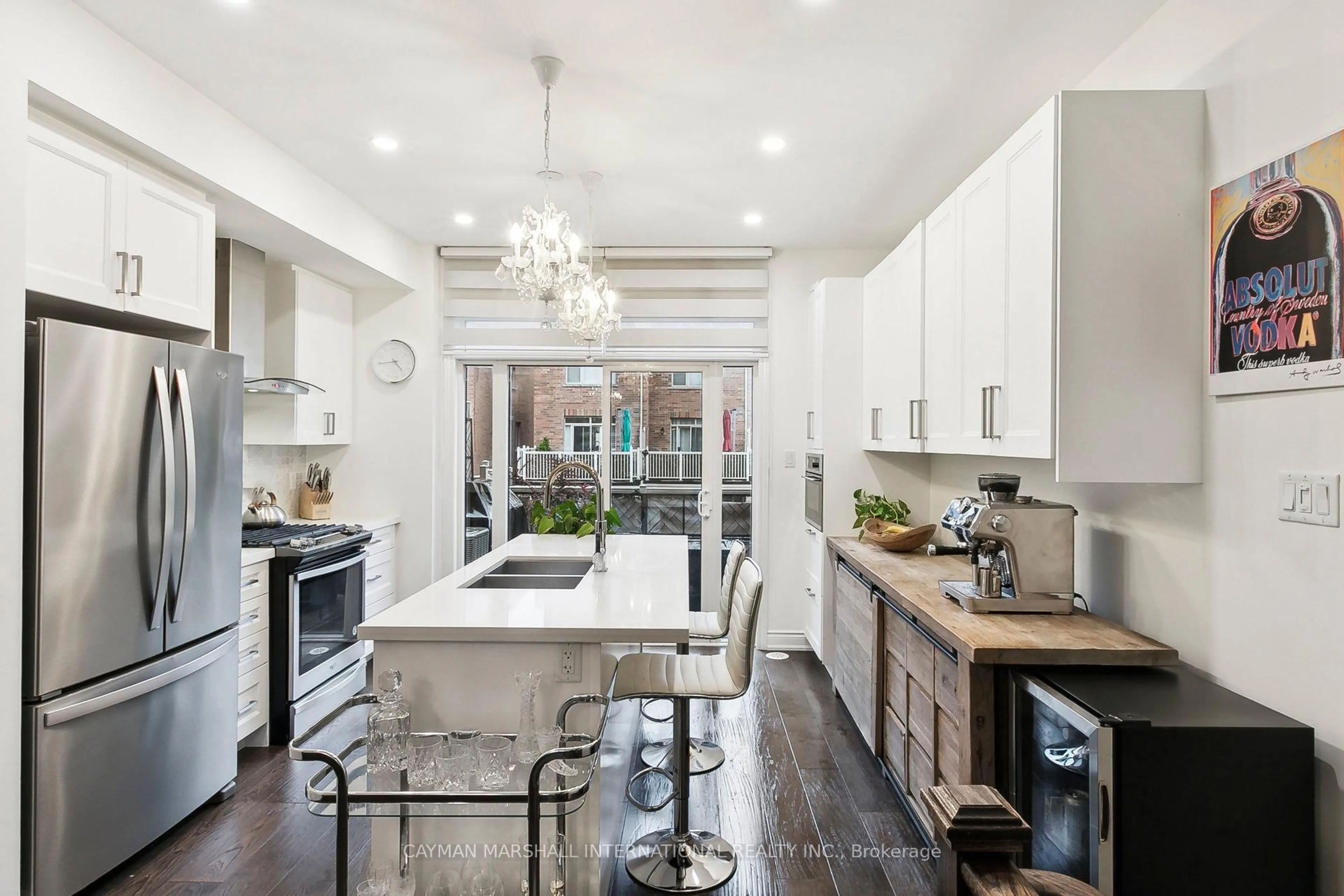 Open concept kitchen, ceramic/tile floor for 185 Norseman St #5, Toronto Ontario M8Z 2R5