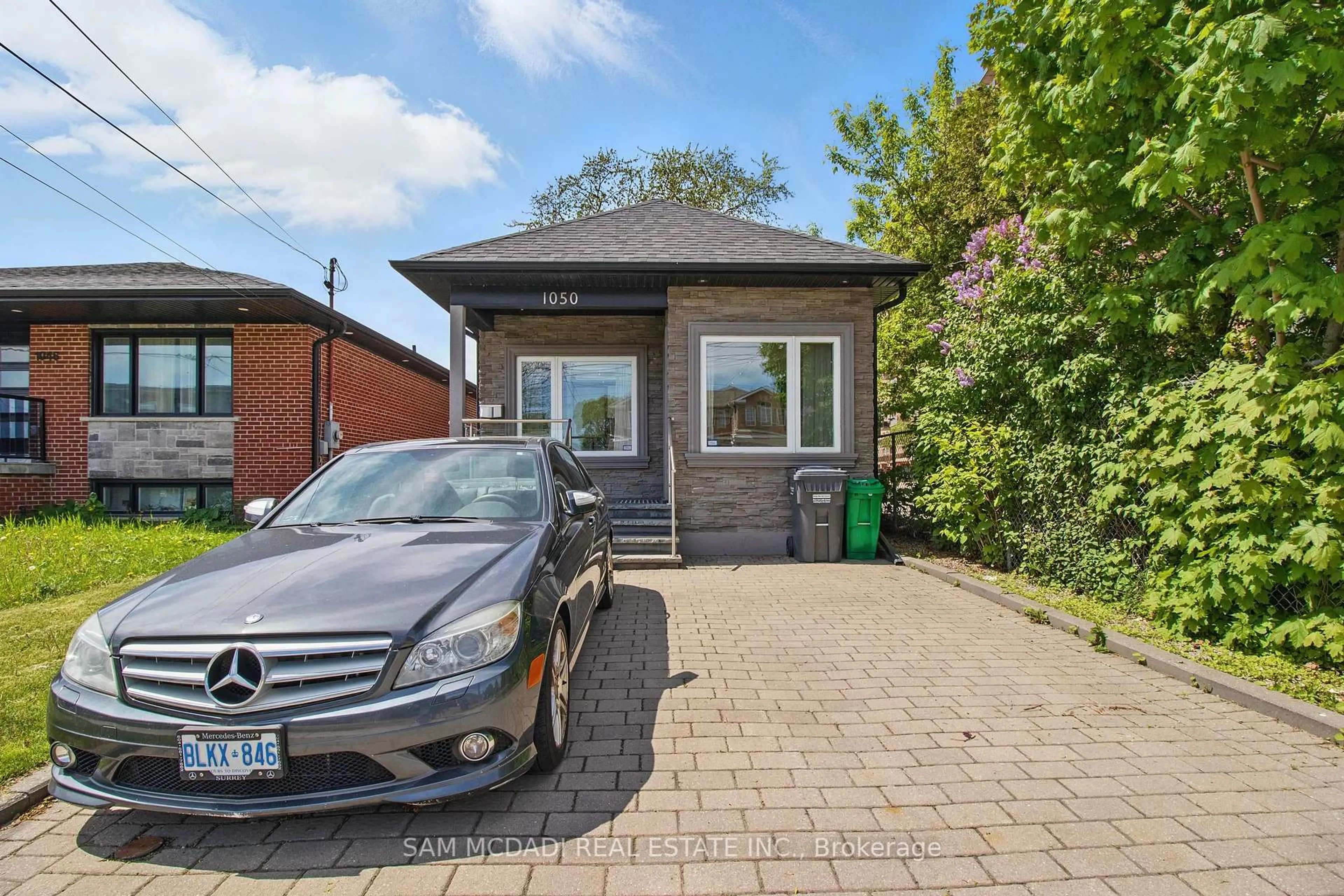 Home with brick exterior material, street for 1050 Caven St, Mississauga Ontario L5G 4J4