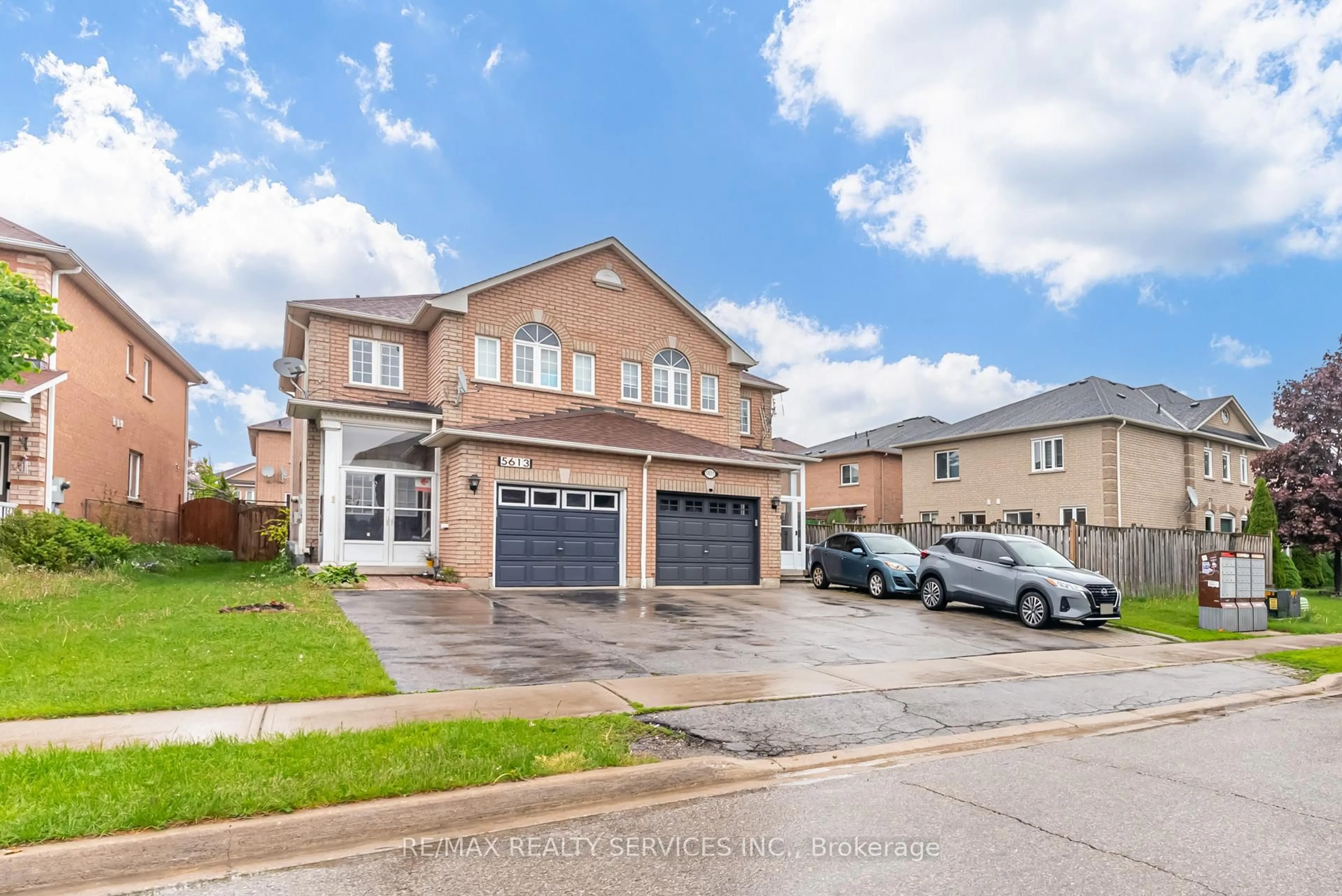 Home with brick exterior material, street for 5611 Armando Ave, Mississauga Ontario L5V 3A7