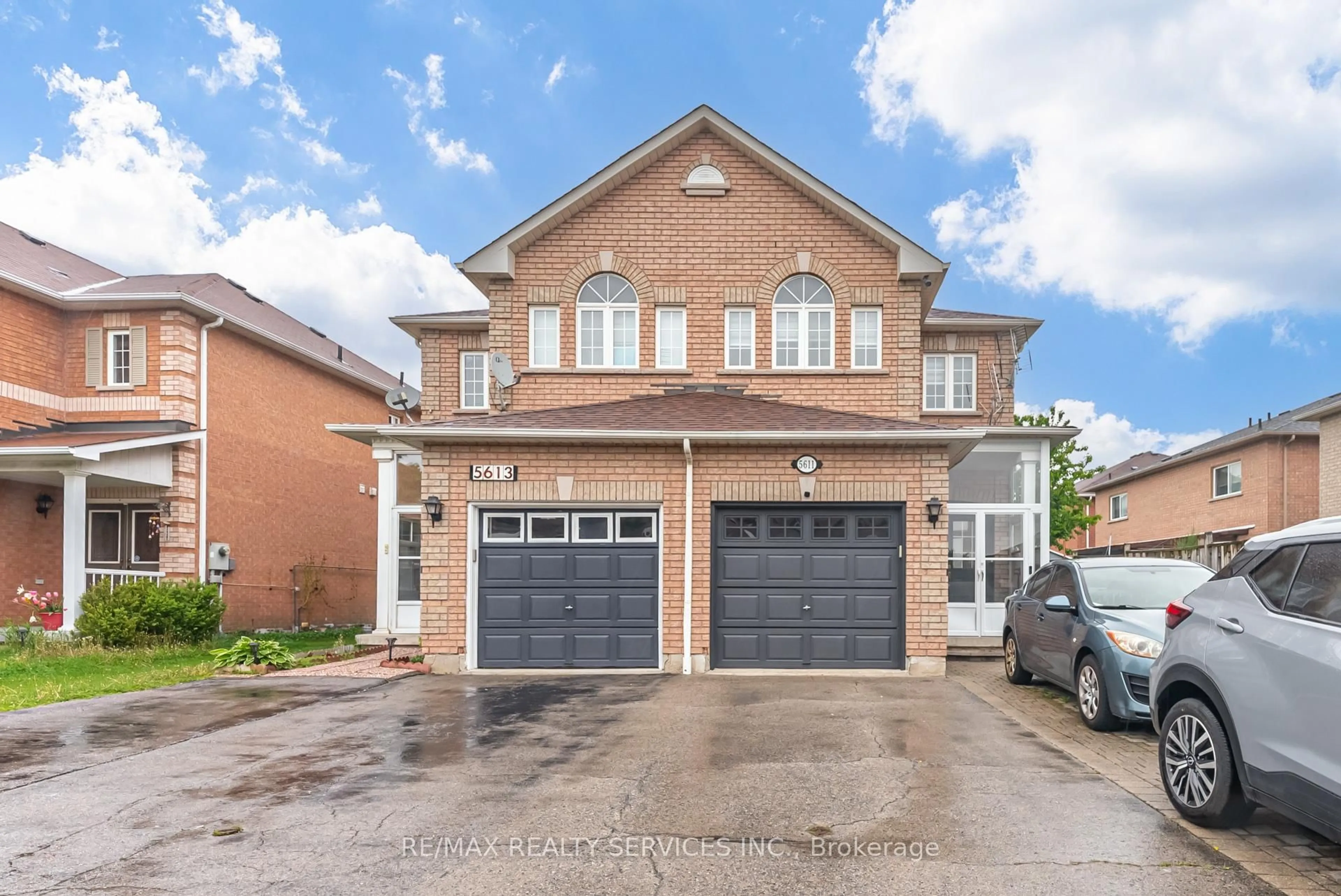 Home with brick exterior material, street for 5611 Armando Ave, Mississauga Ontario L5V 3A7