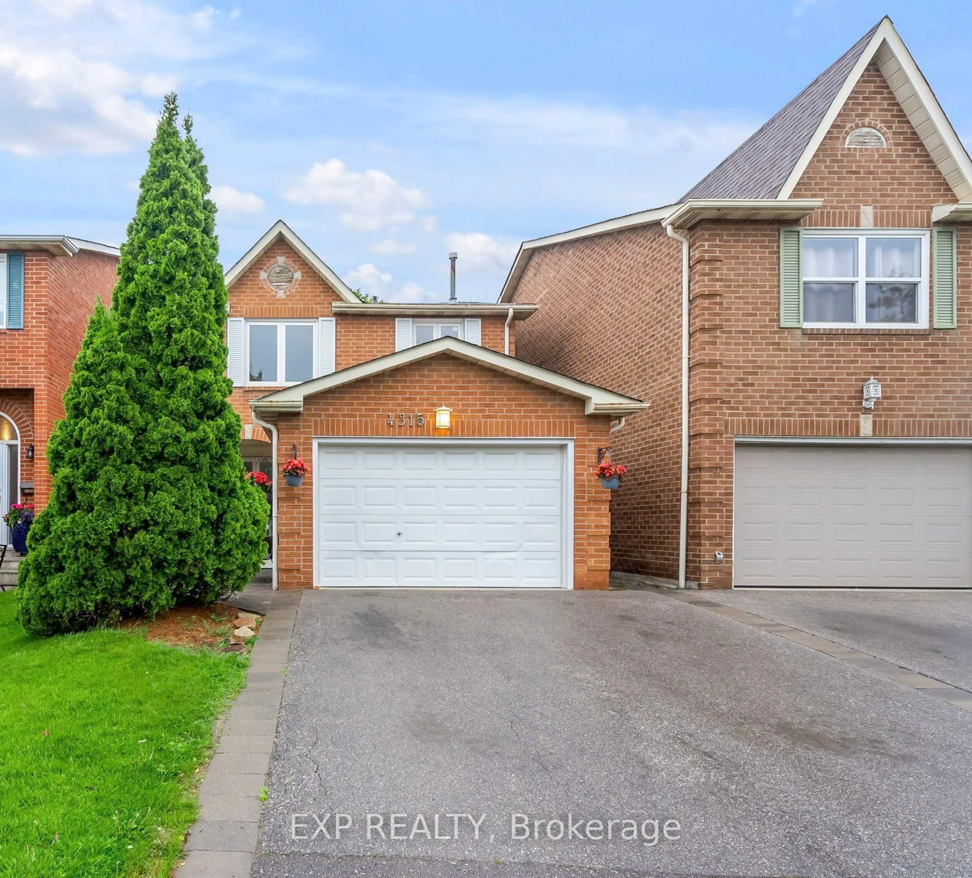 Home with brick exterior material, street for 4315 Bacchus Cres, Mississauga Ontario L4W 2Y2