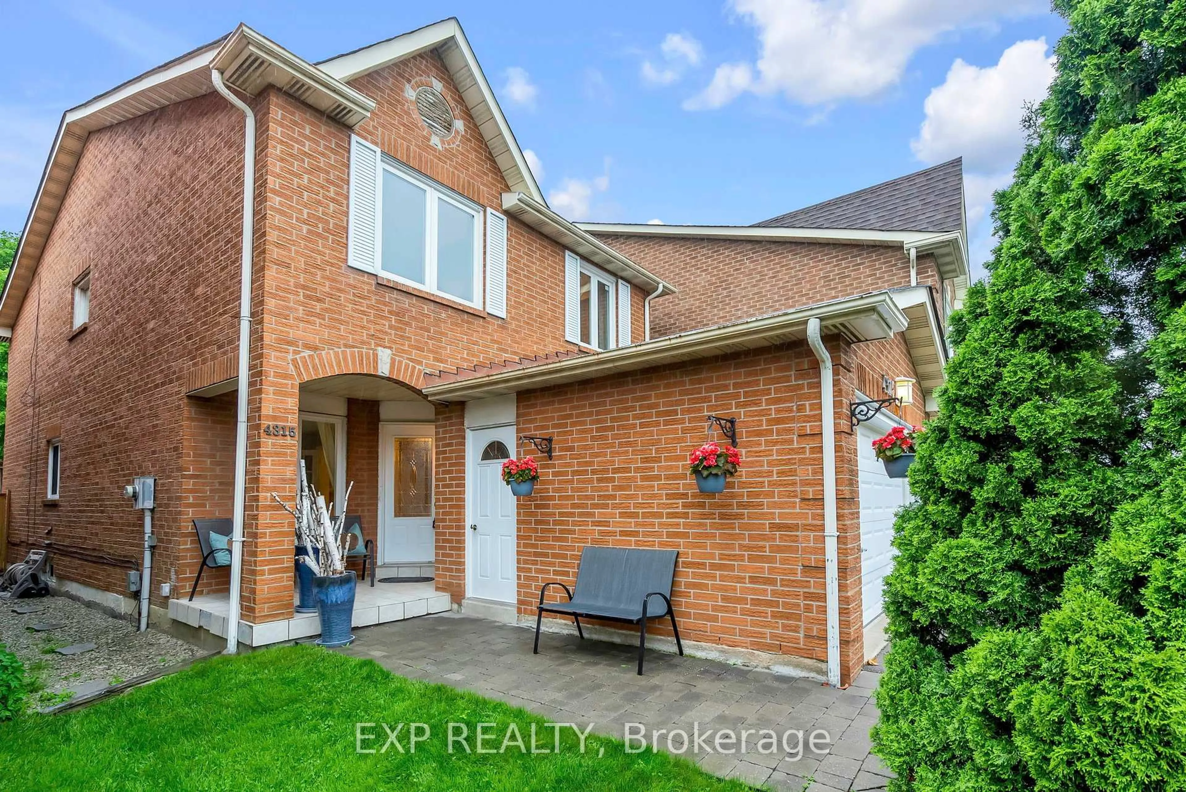 Home with brick exterior material, street for 4315 Bacchus Cres, Mississauga Ontario L4W 2Y2