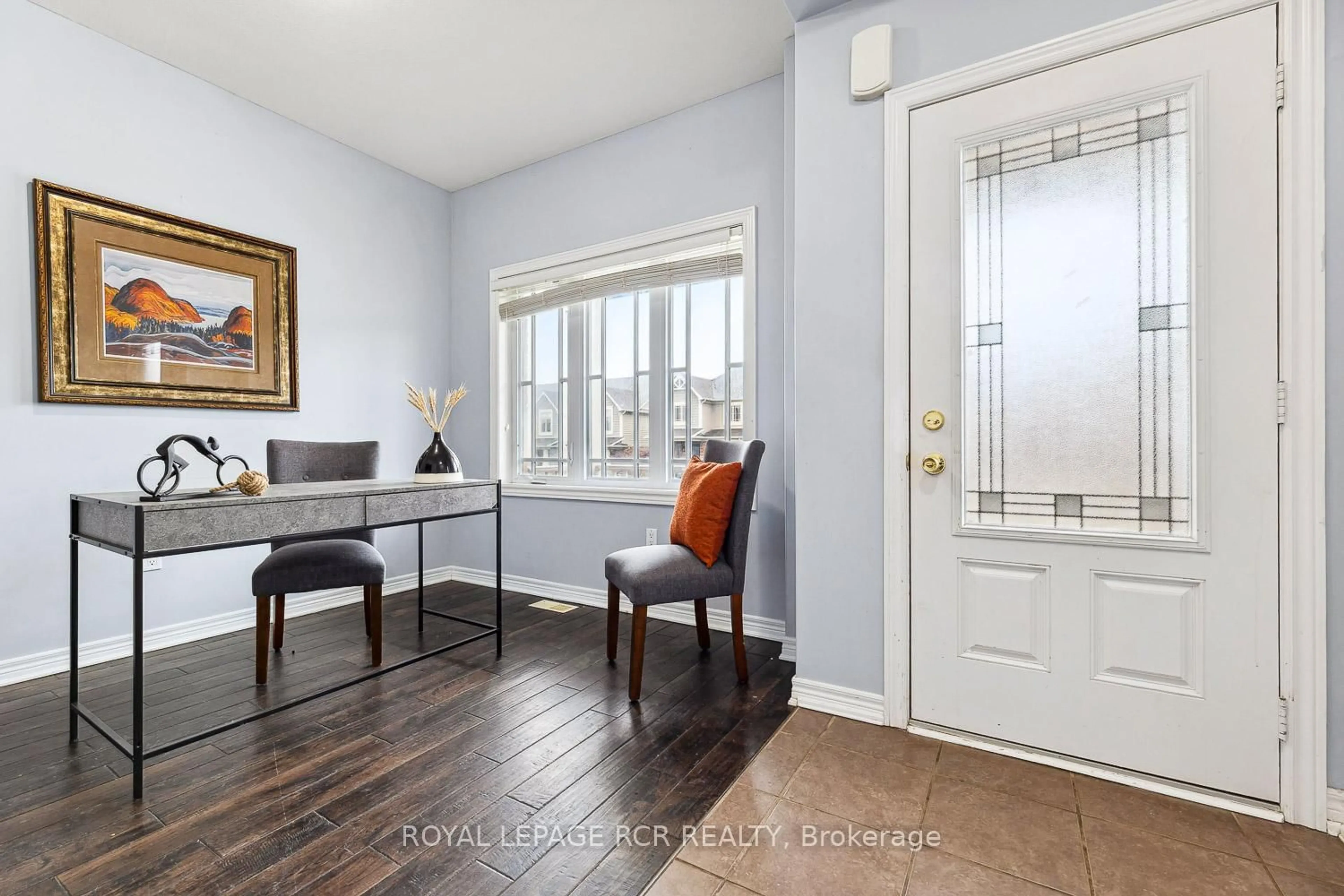 Indoor entryway for 155 Preston Dr, Orangeville Ontario L9W 0C9