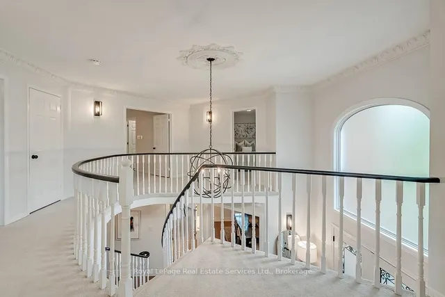 Additional property image - 2101 Grosvenor St