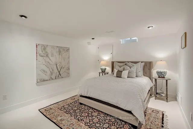 Additional property image - 2101 Grosvenor St