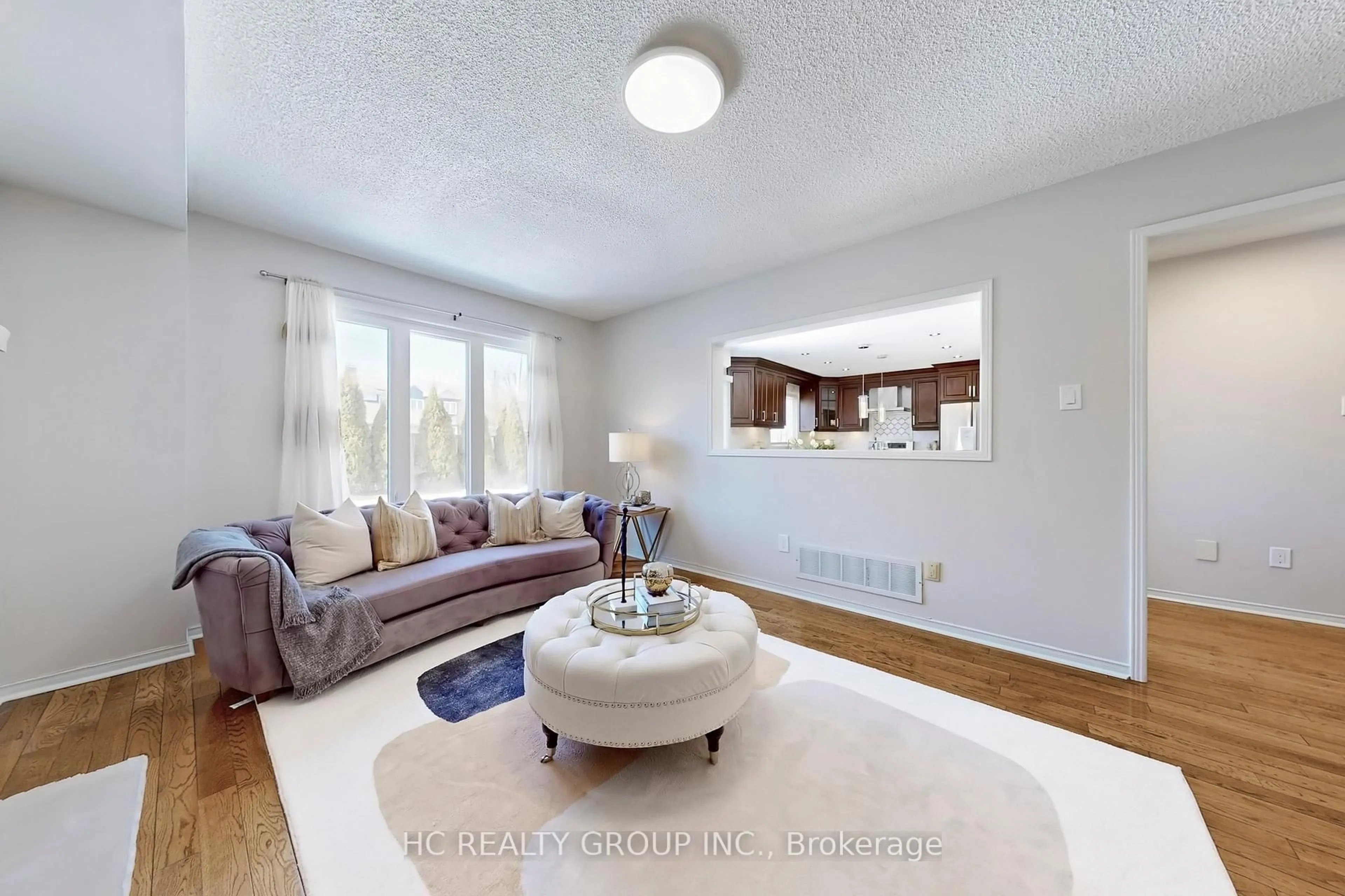 Living room with furniture, unknown for 1117 Vanrose St, Mississauga Ontario L5V 1L1