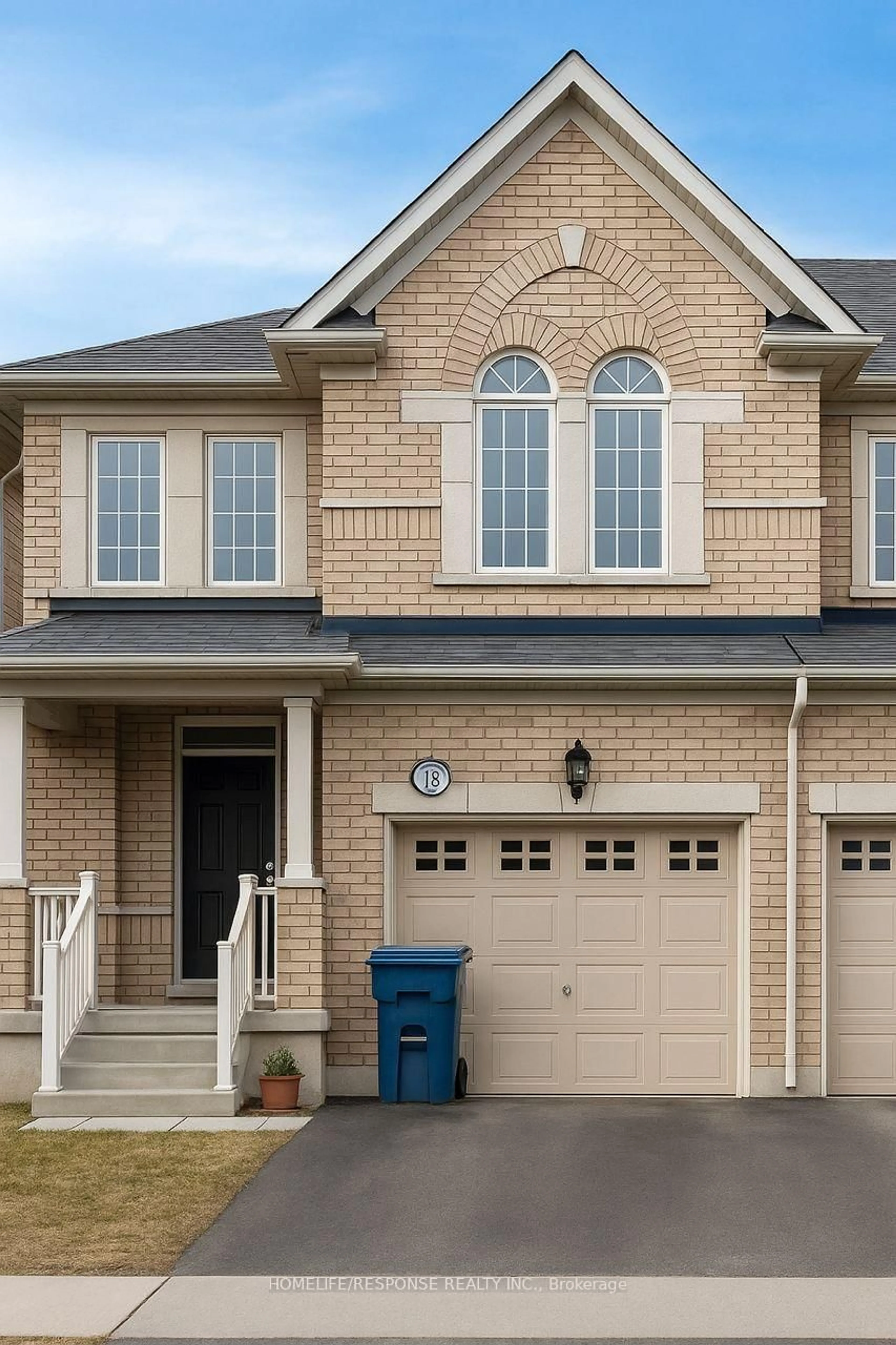 Home with brick exterior material, street for 18 FRESNEL Rd, Brampton Ontario L7A 4Z3