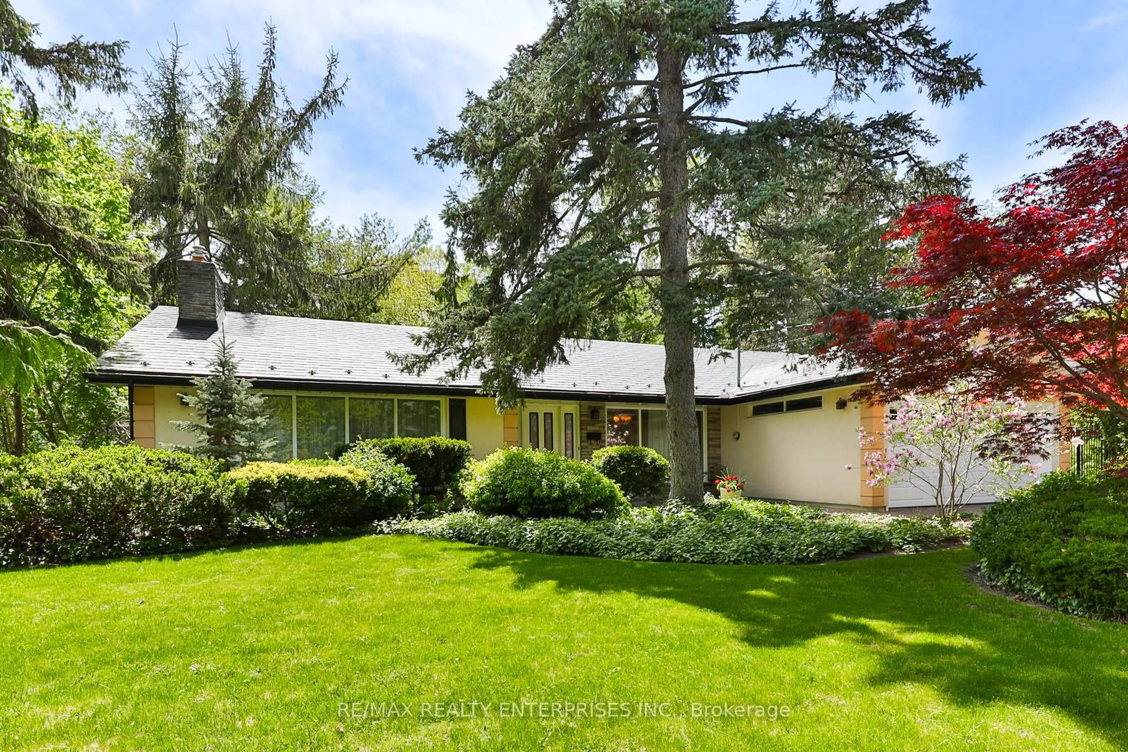 Unknown for 1364 Avonbridge Dr, Mississauga Ontario L5G 3G5