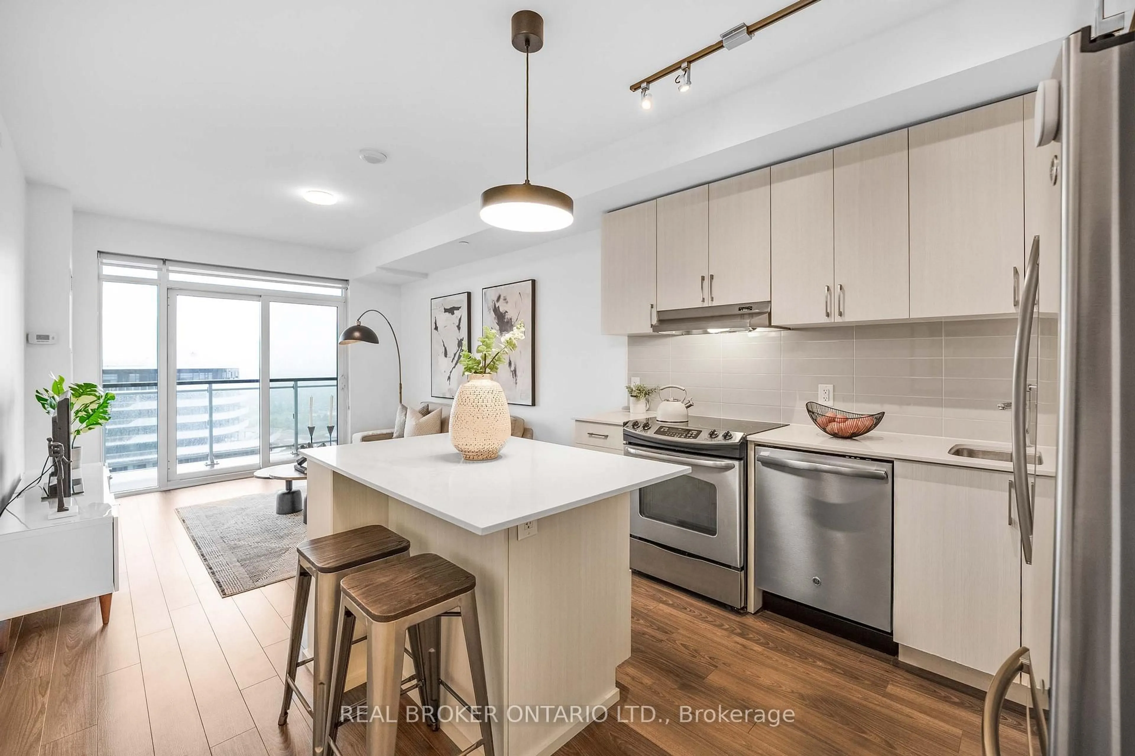 Open concept kitchen, unknown for 2560 Eglinton Ave #2202, Mississauga Ontario L5M 0Y3