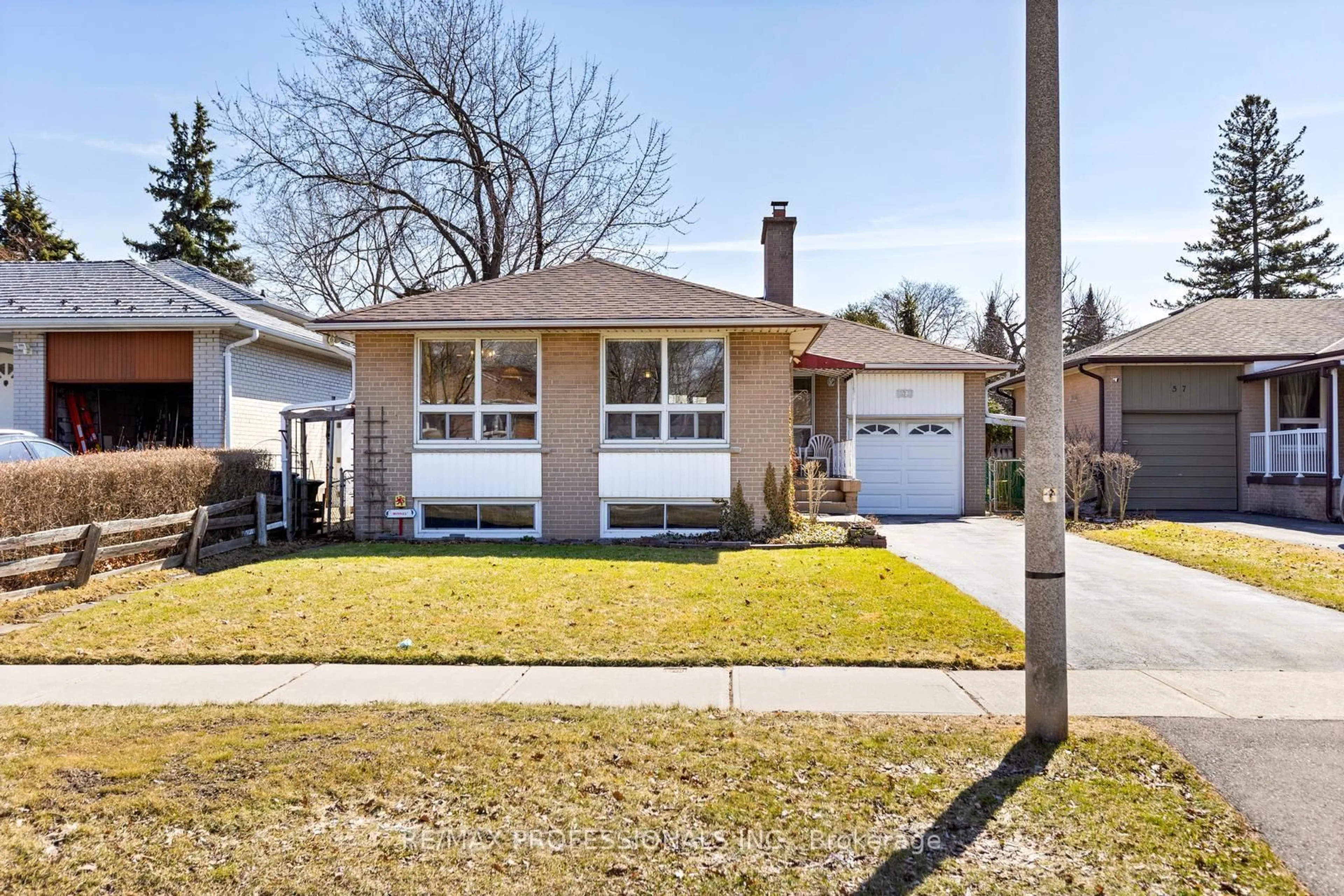 Unknown for 59 Wareside Rd, Toronto Ontario M9C 3B5
