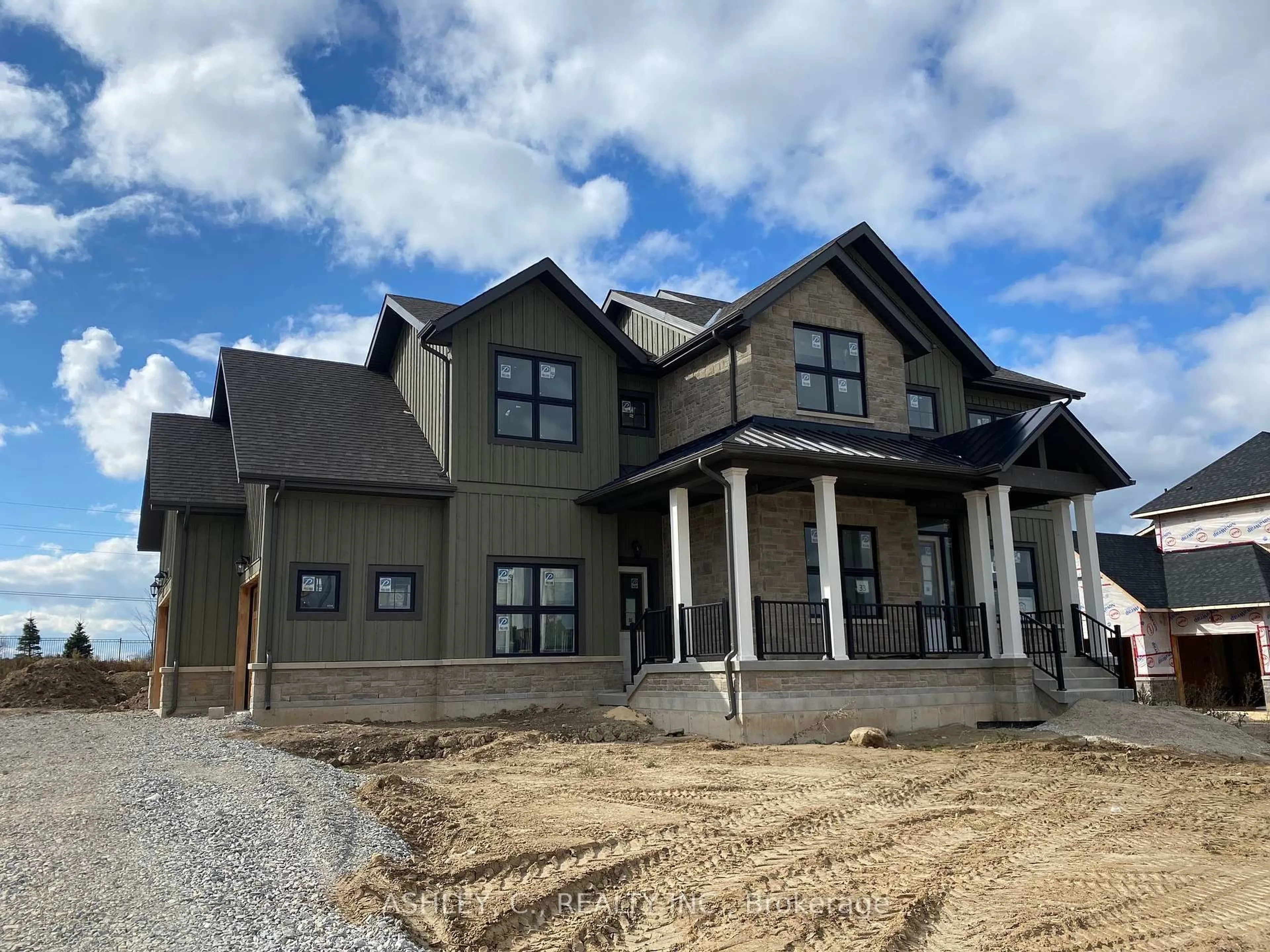 Home with vinyl exterior material, building for 98 William Crisp Dr, Caledon Ontario L7K 2R7