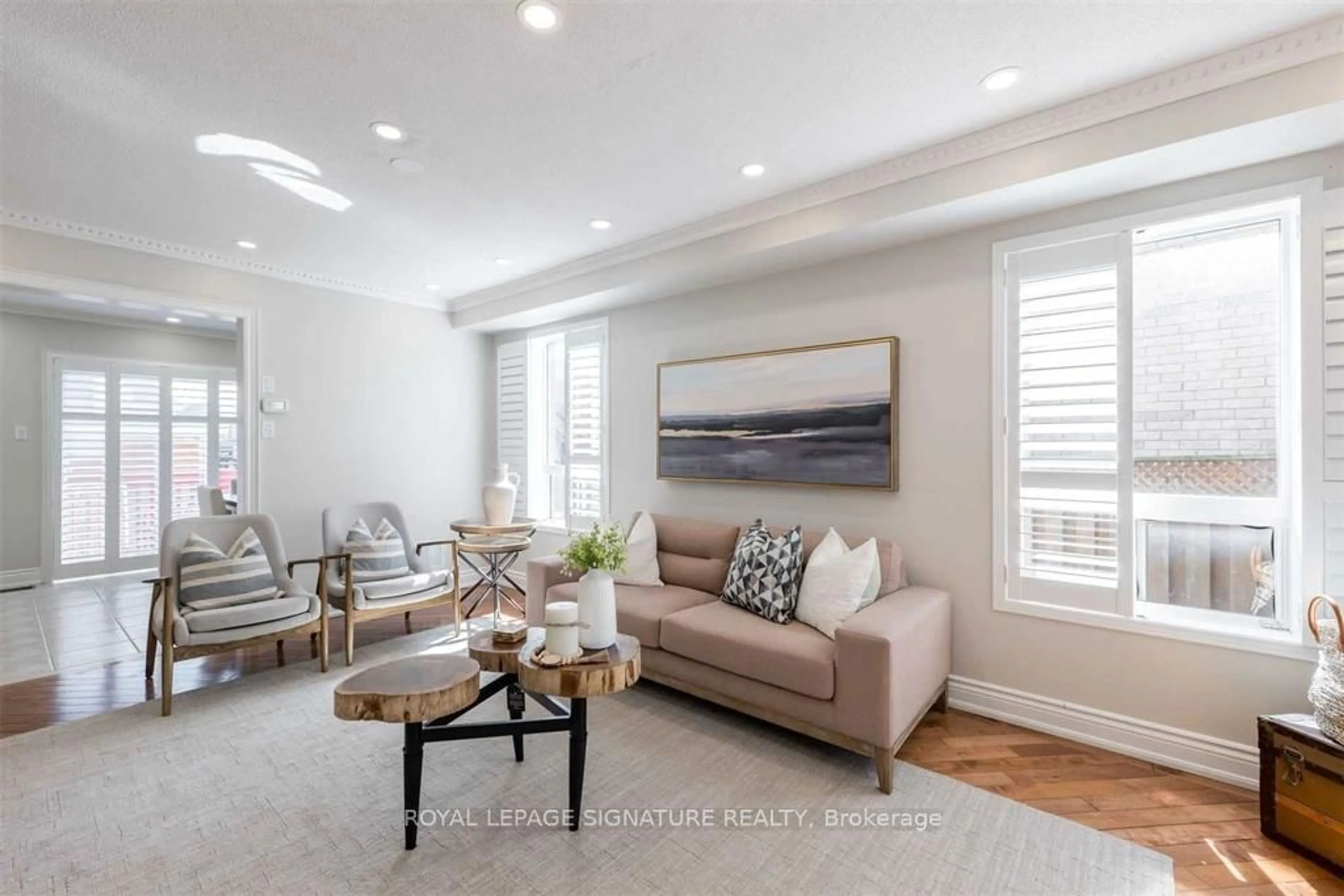 Living room with furniture, unknown for 11 Allangrove Dr, Brampton Ontario L7A 2M4