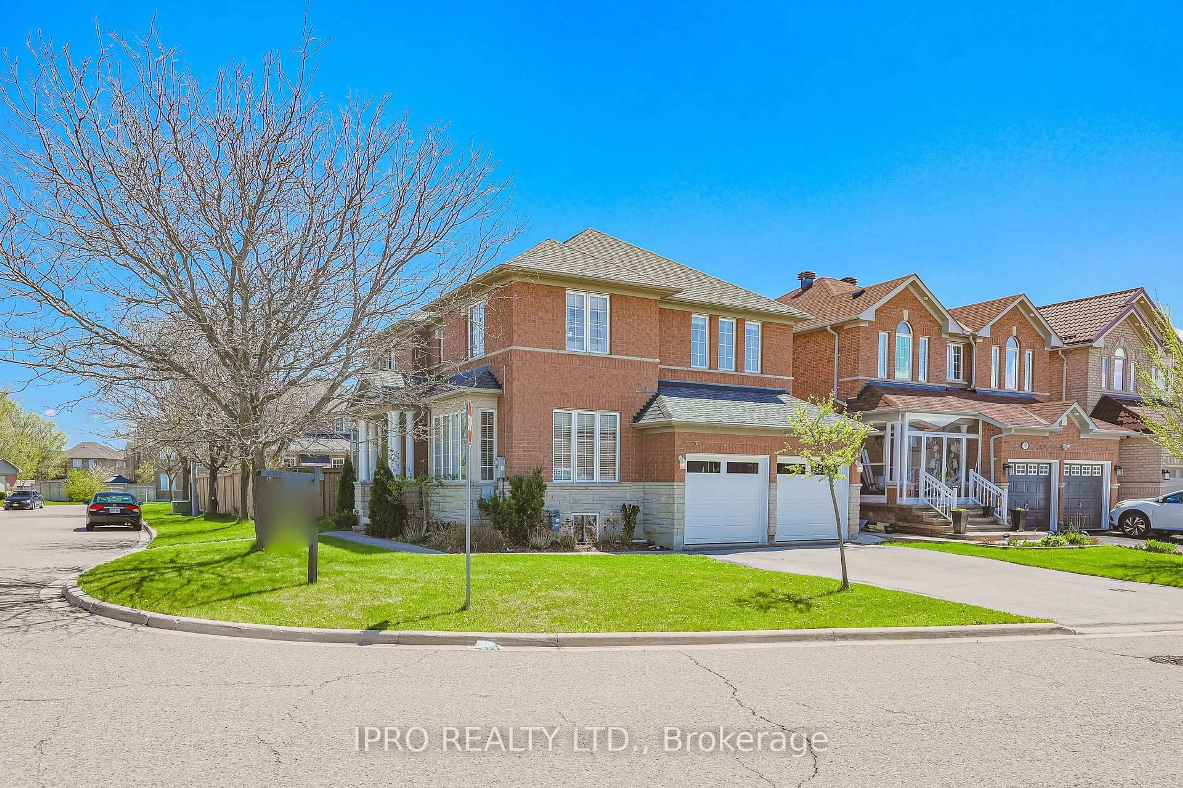 Home with brick exterior material, street for 14 Martineau Rd, Brampton Ontario L6P 1H2
