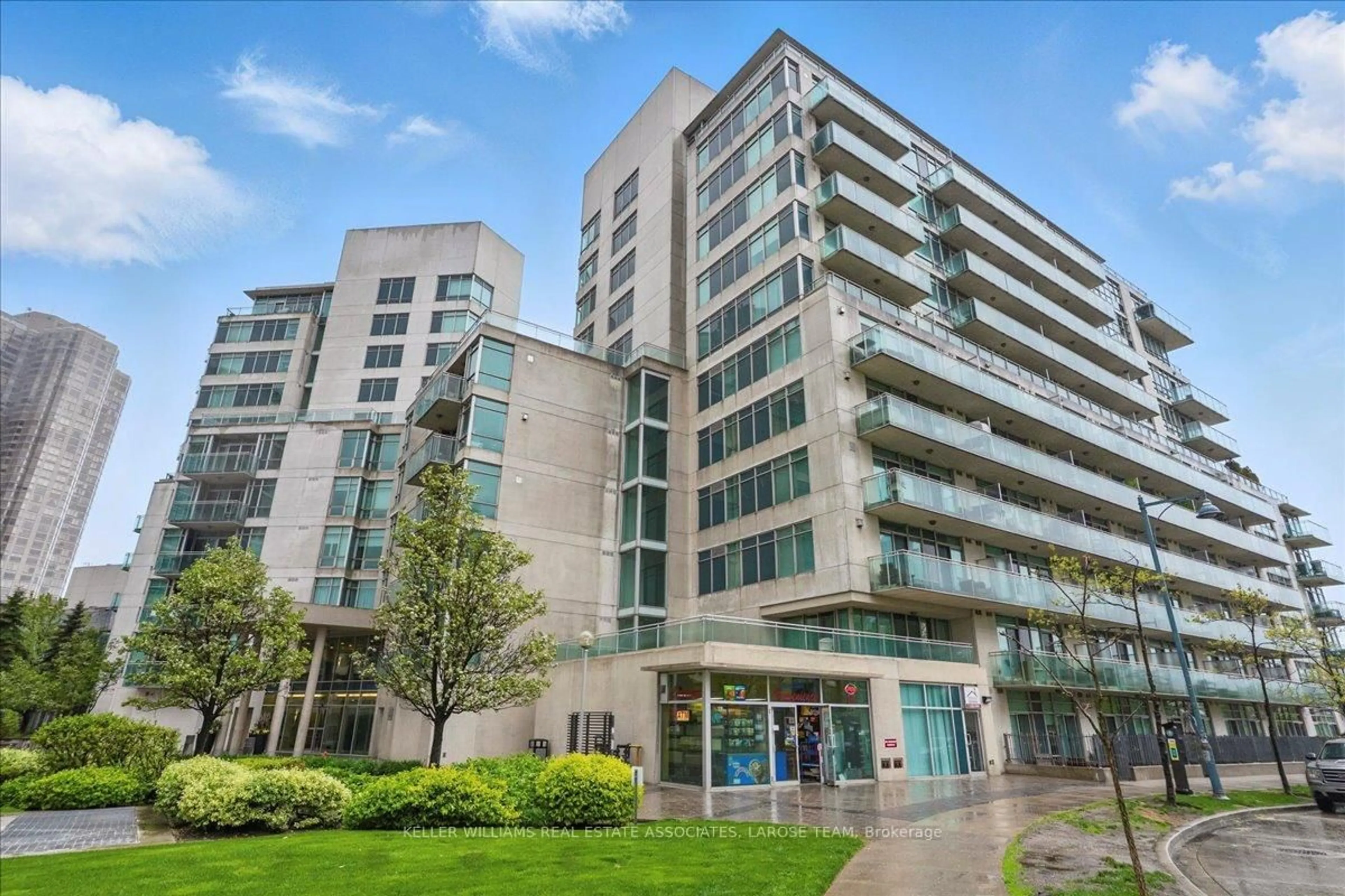 Indoor foyer for 5 Marine Parade Dr #912, Toronto Ontario M8V 4B4