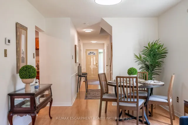 Additional property image - 2301 Cavendish Dr Unit 122