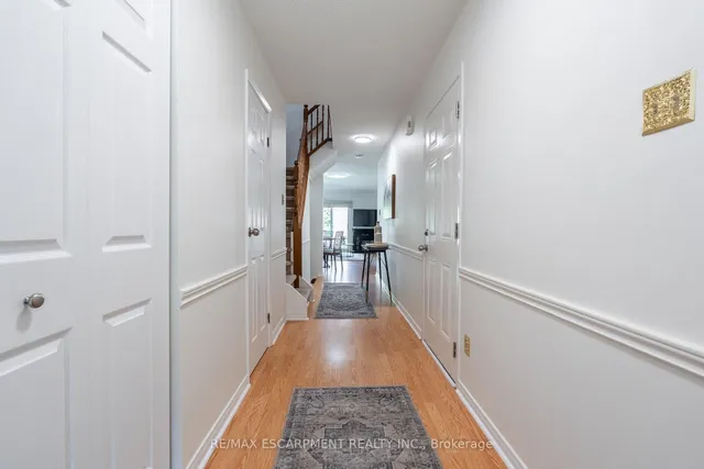 Additional property image - 2301 Cavendish Dr Unit 122
