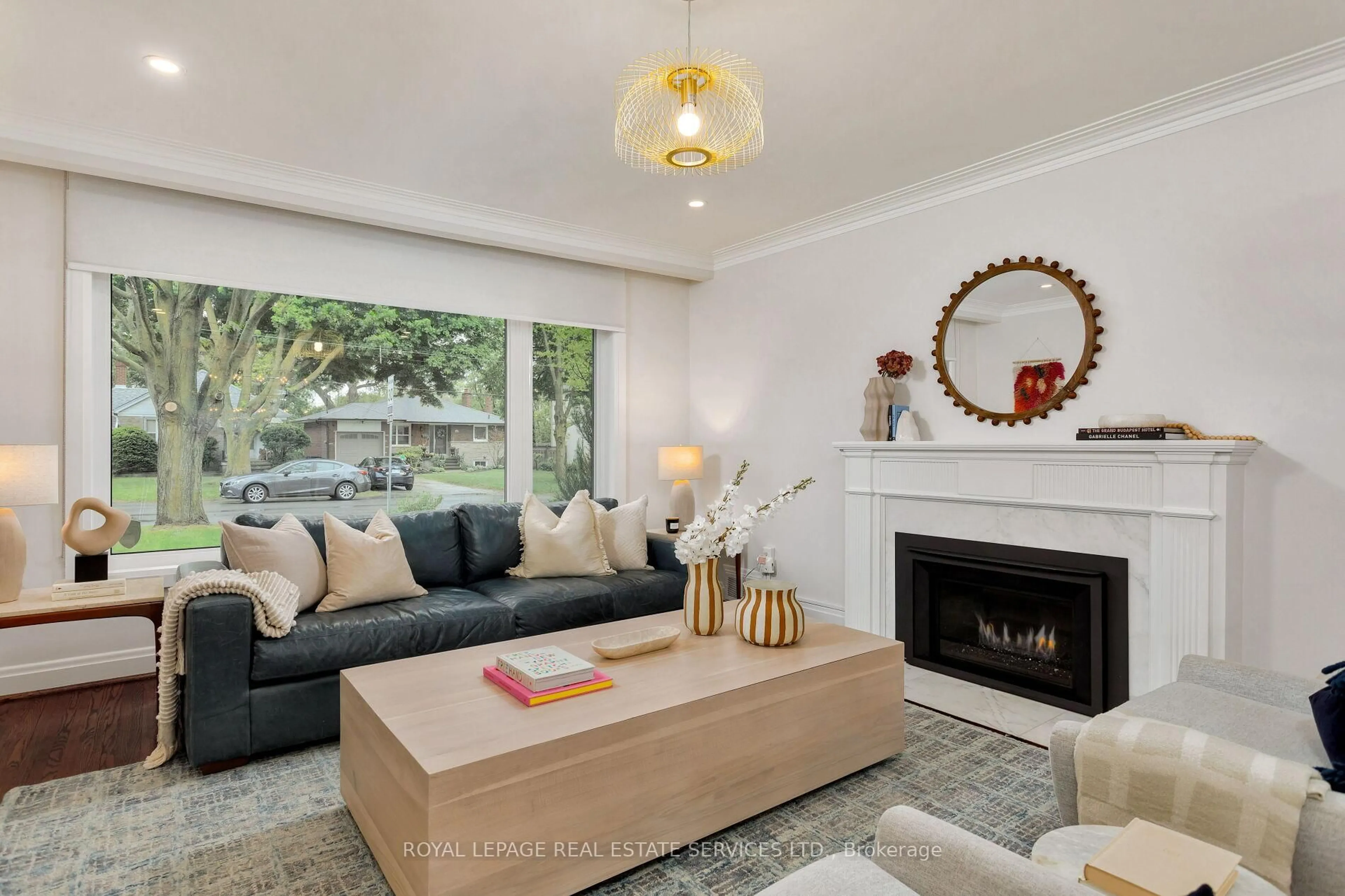 Living room with furniture, unknown for 246 Berry Rd, Toronto Ontario M8Y 1X9